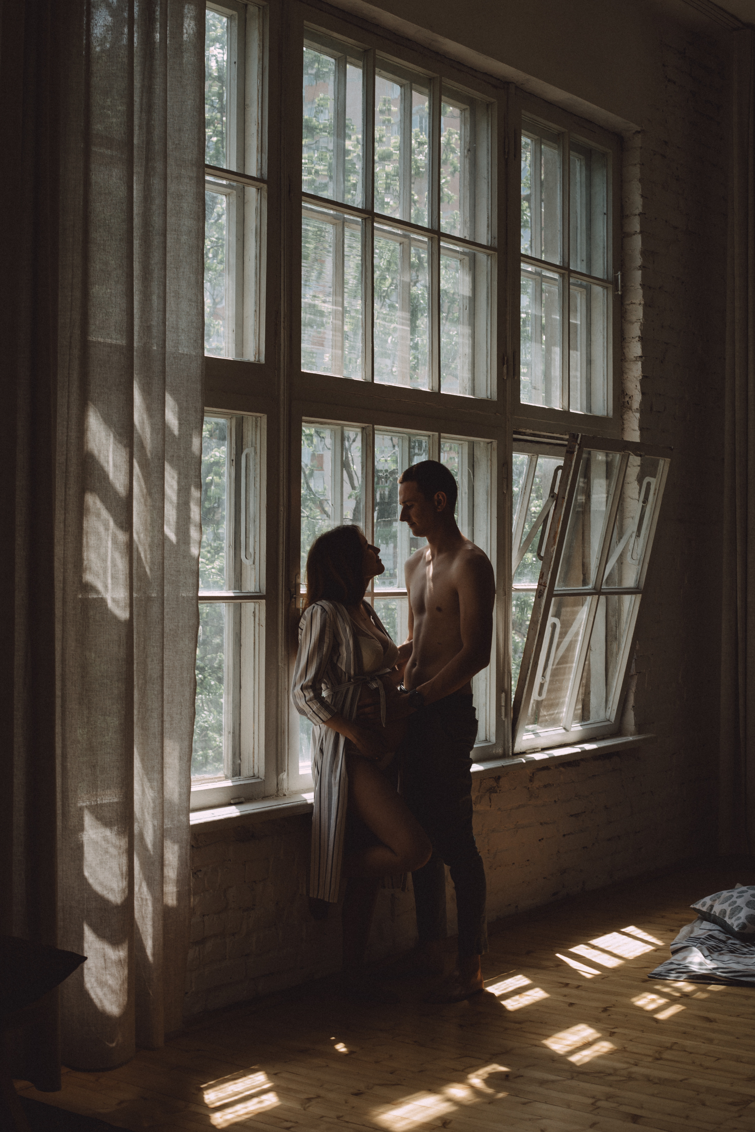 Беременность в студии Лофт Потолок. Фотограф в Краснодаре и Краснодарском крае