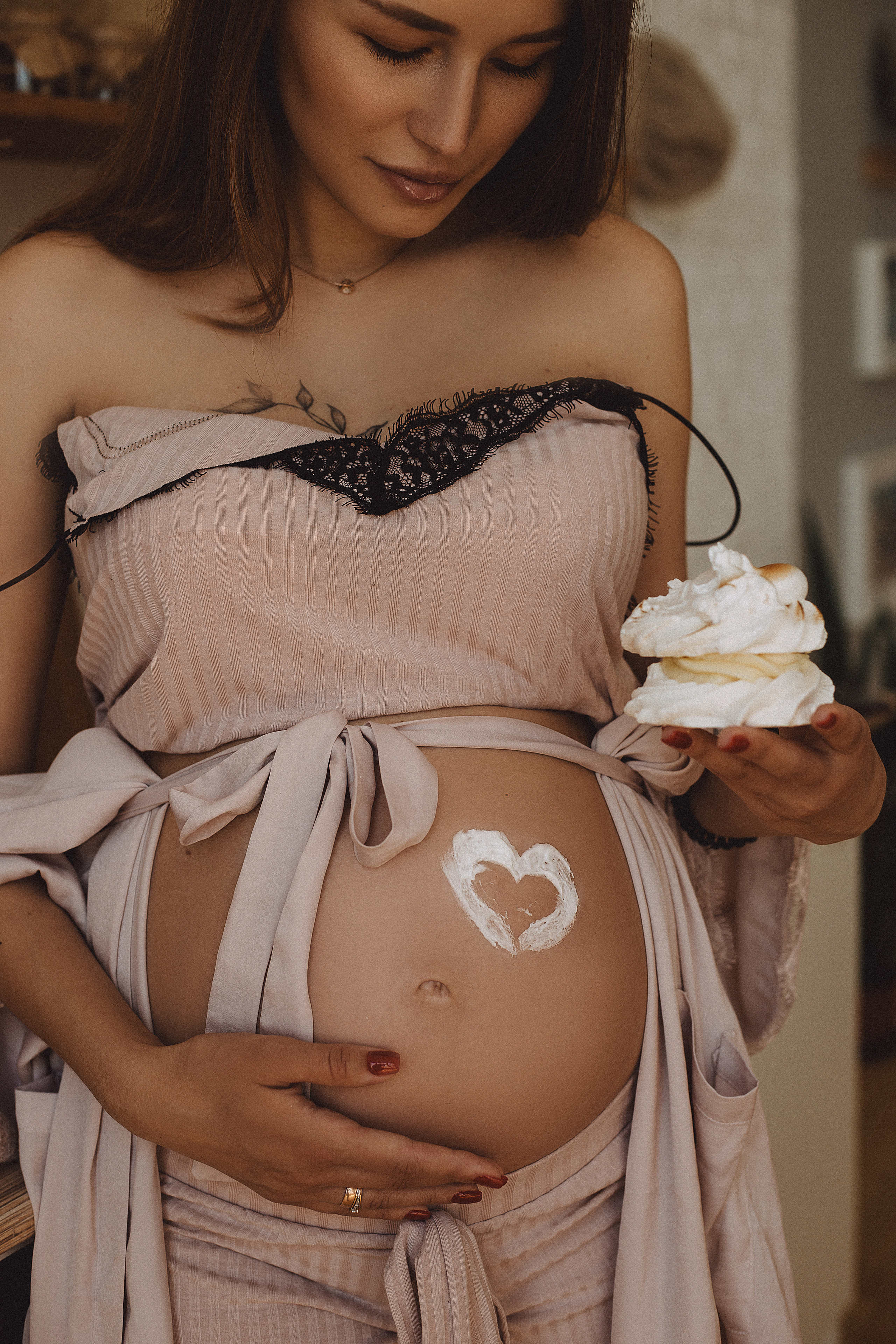 Беременность в студии Лофт Потолок. Фотограф в Краснодаре и Краснодарском крае