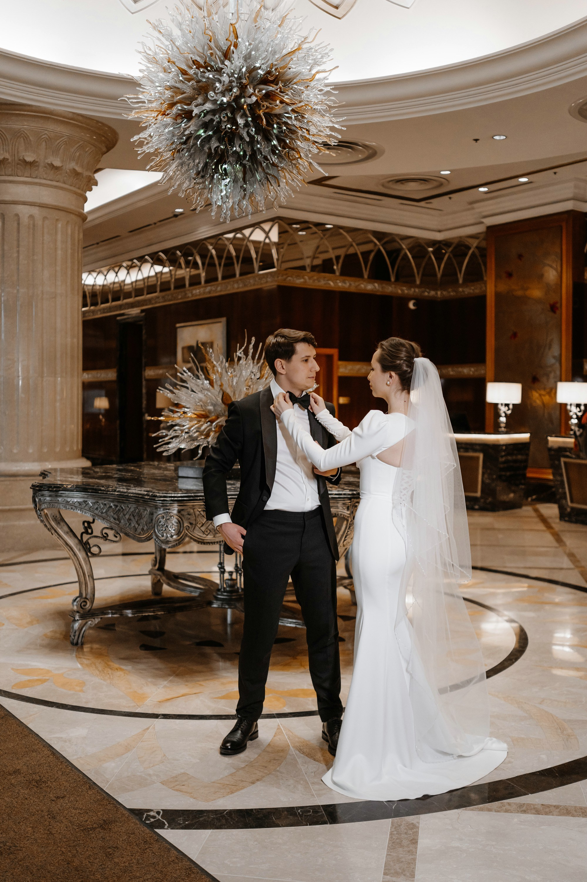 Фотосессия свадьбы в Lotte Plaza. Свадебный и семейный фотограф в Москве Светлана Зоткина