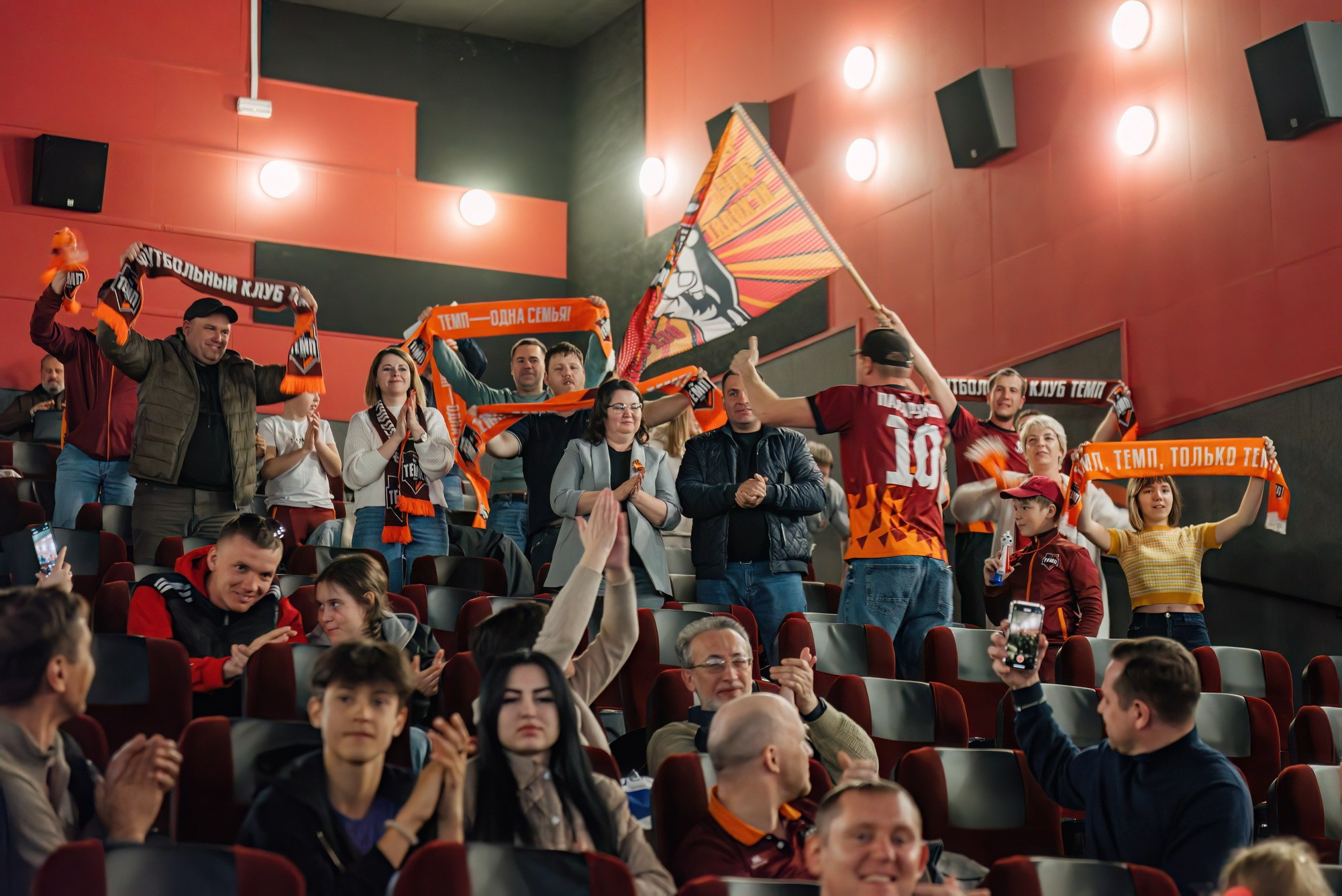 Презентация фильма «ТЕМП: «Профессиональные любители». Свадебный и репортажный фотограф Никита Сницарев в Барнауле