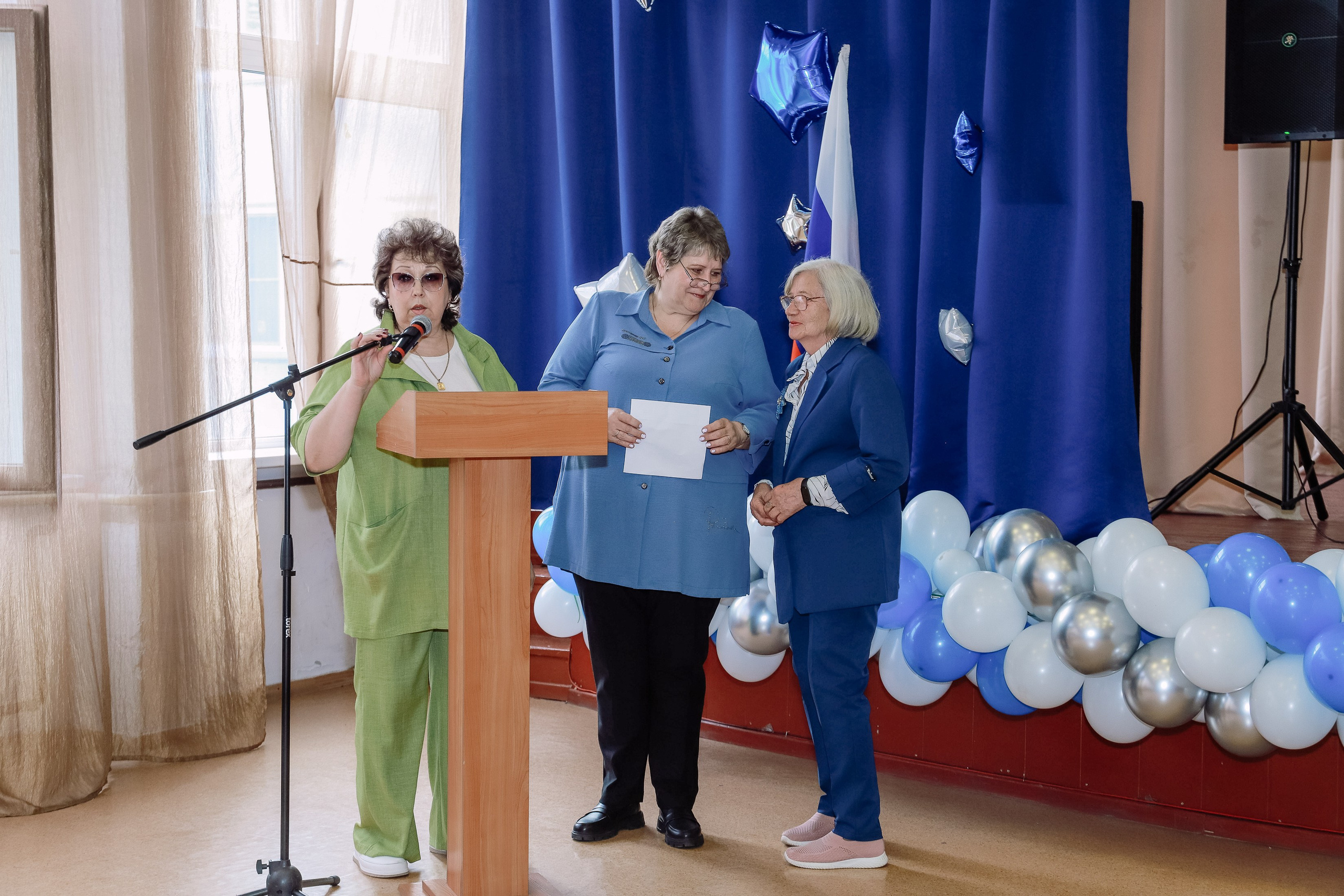 Последний звонок 9 кл № 26. Фотограф Юлия Мальцева