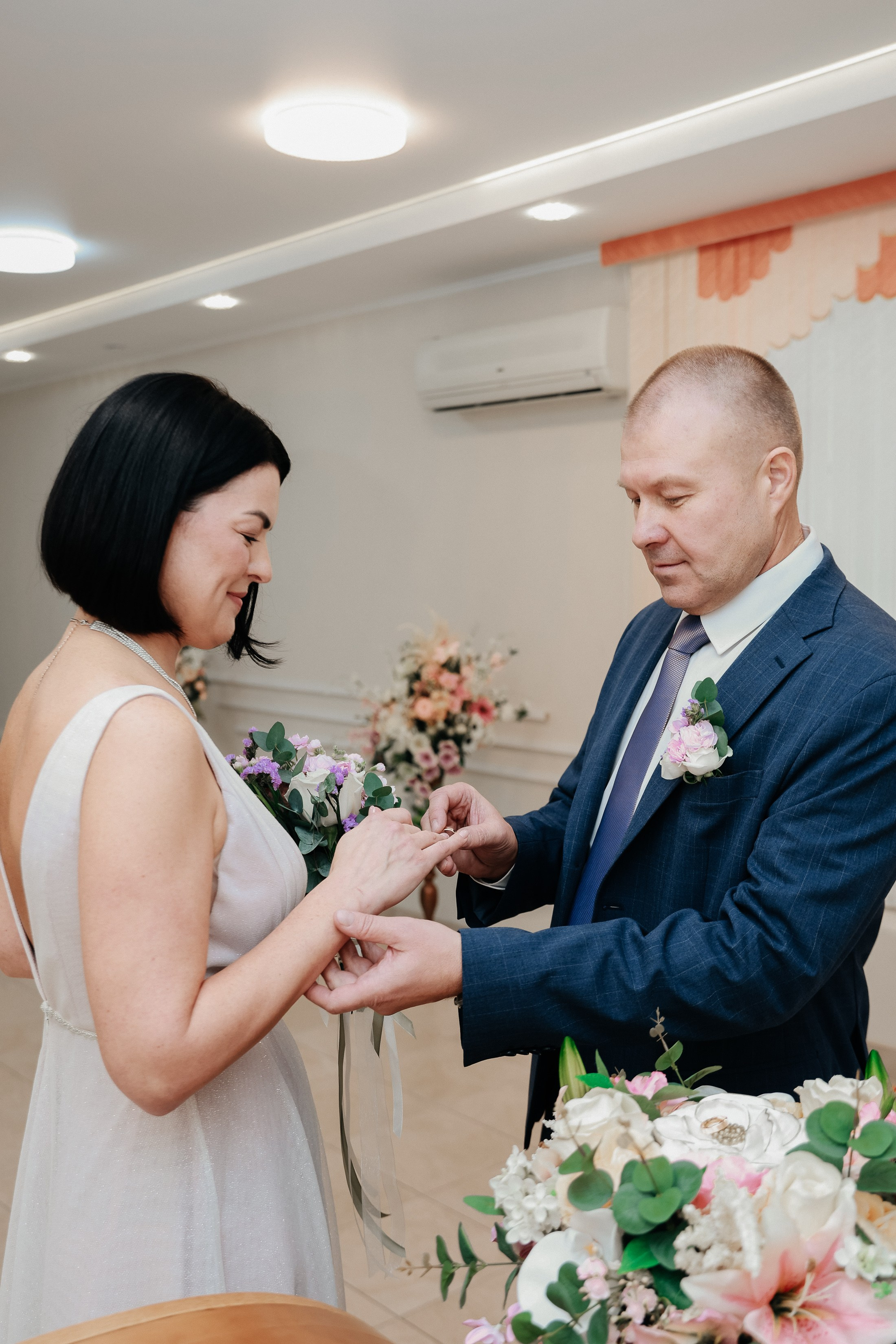 Евгений и Евгения Регистрация и прогулка. Фотограф Юлия Мальцева