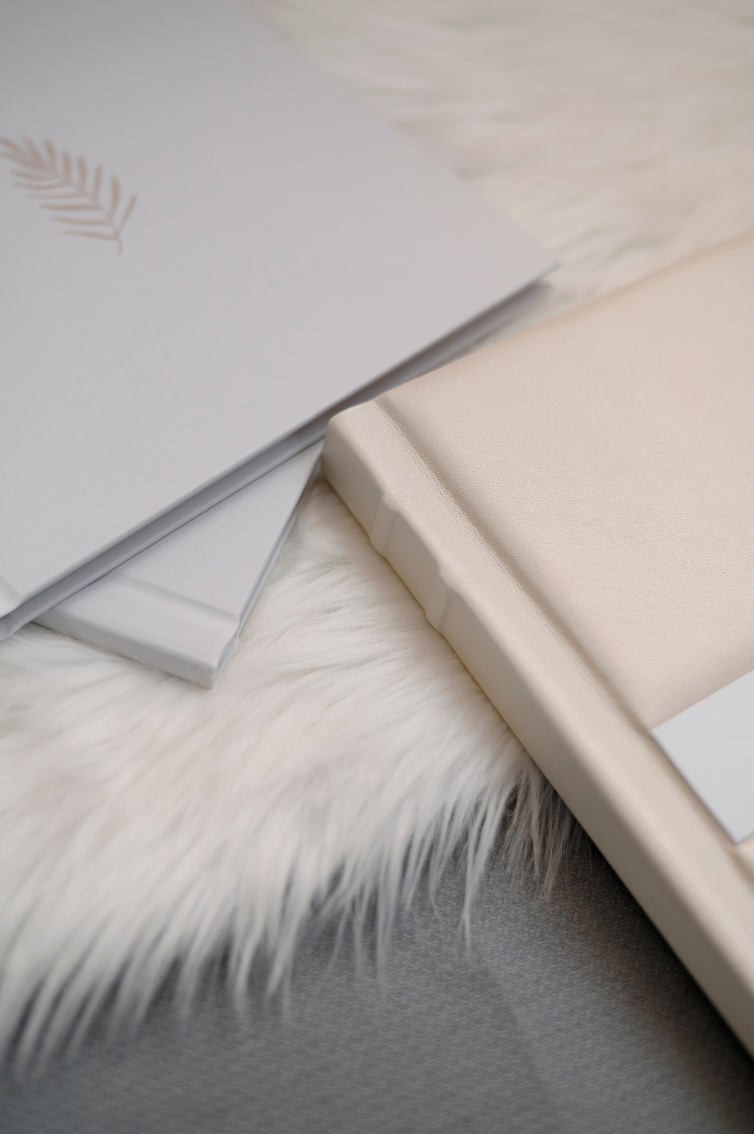 Классические фотокниги. Свадебные и семейные фотокниги