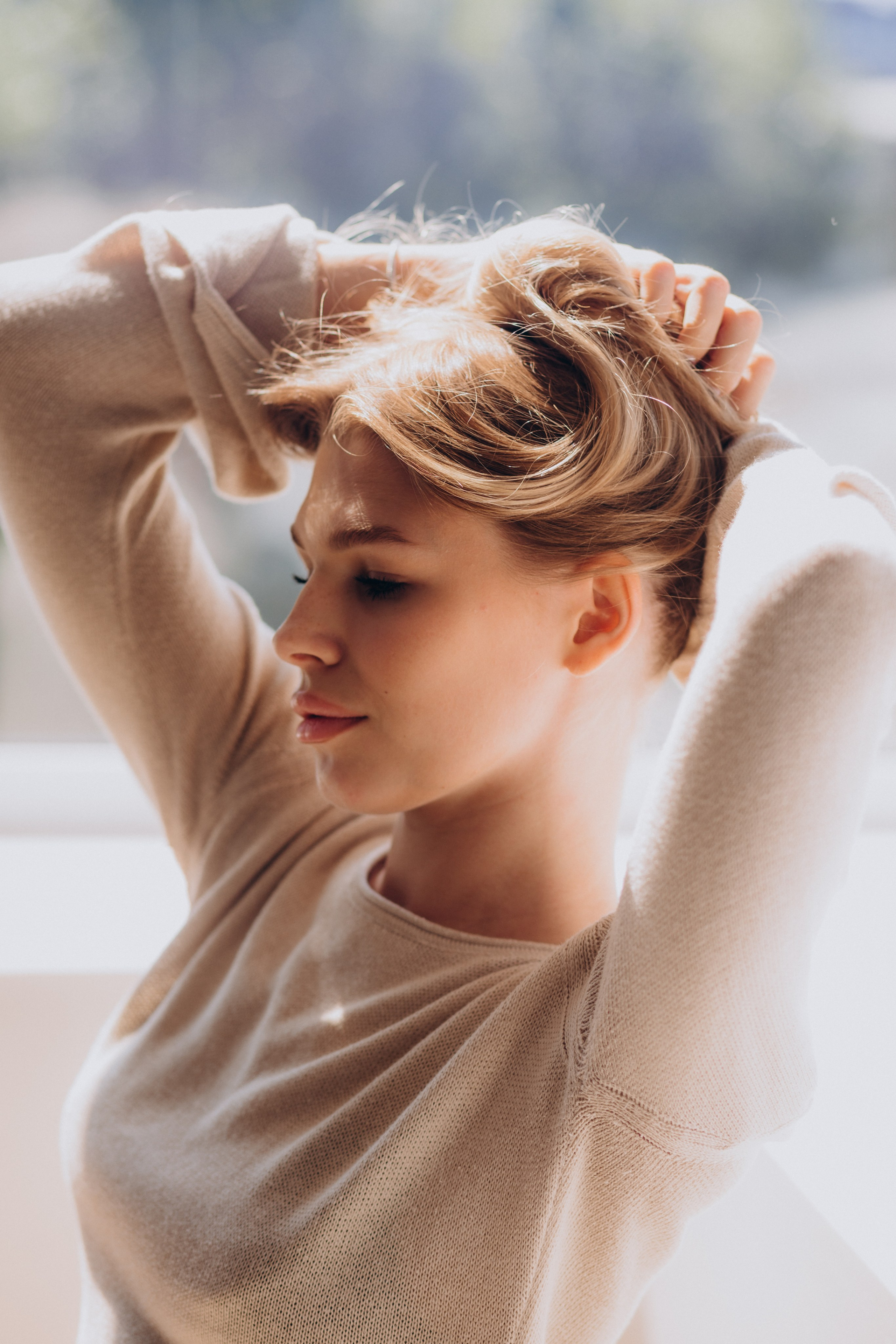 Фотосессия для контента салона красоты Бровико. Фотограф в Санкт-Петербурге Разиля Идиятуллина