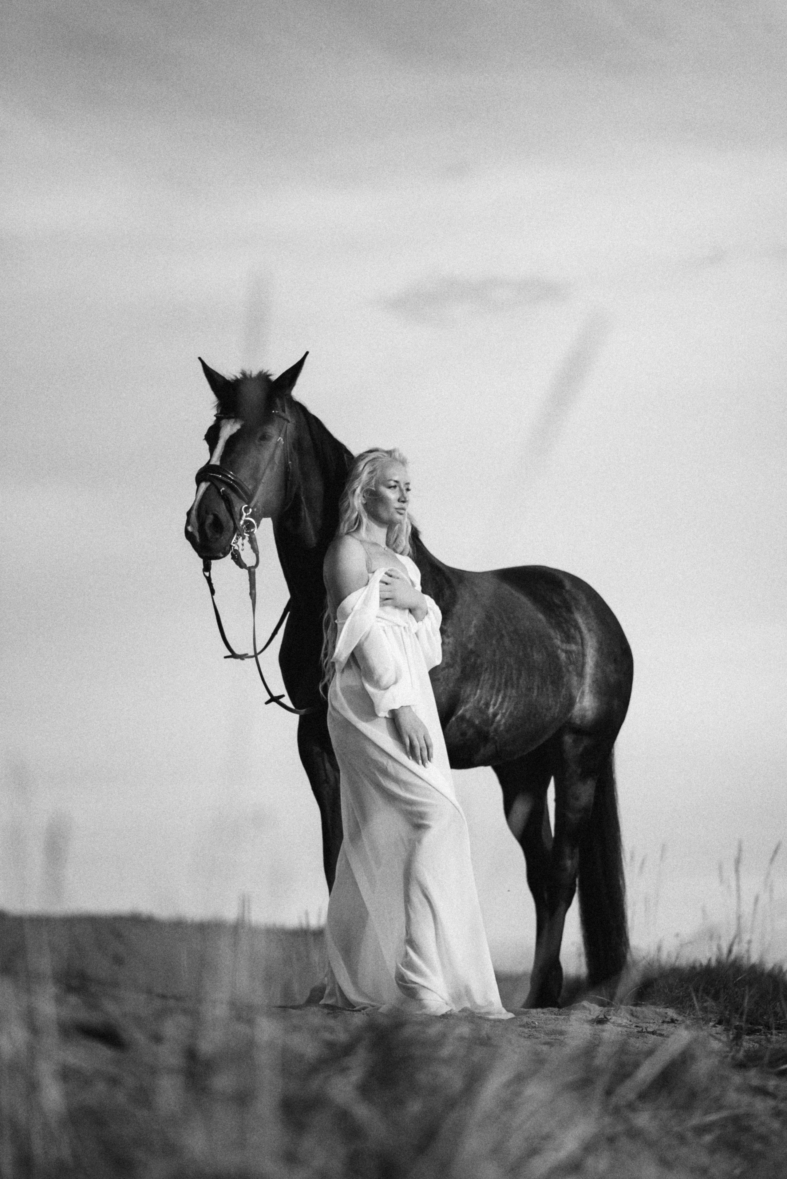 Валерия. Атмосферная фотосессия с лошадью. Фотограф в Мурманске Екатерина Рудак