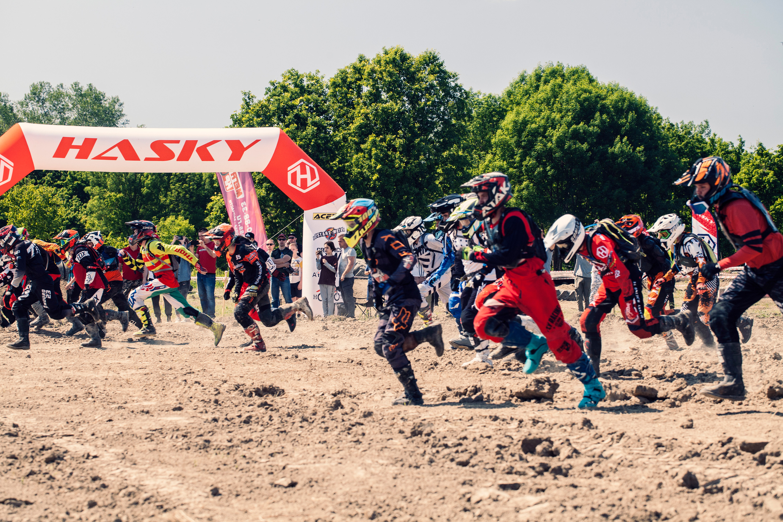 Хаски Фест май 2022. Ручка Алена — ботанический художник, дизайнер, фотограф