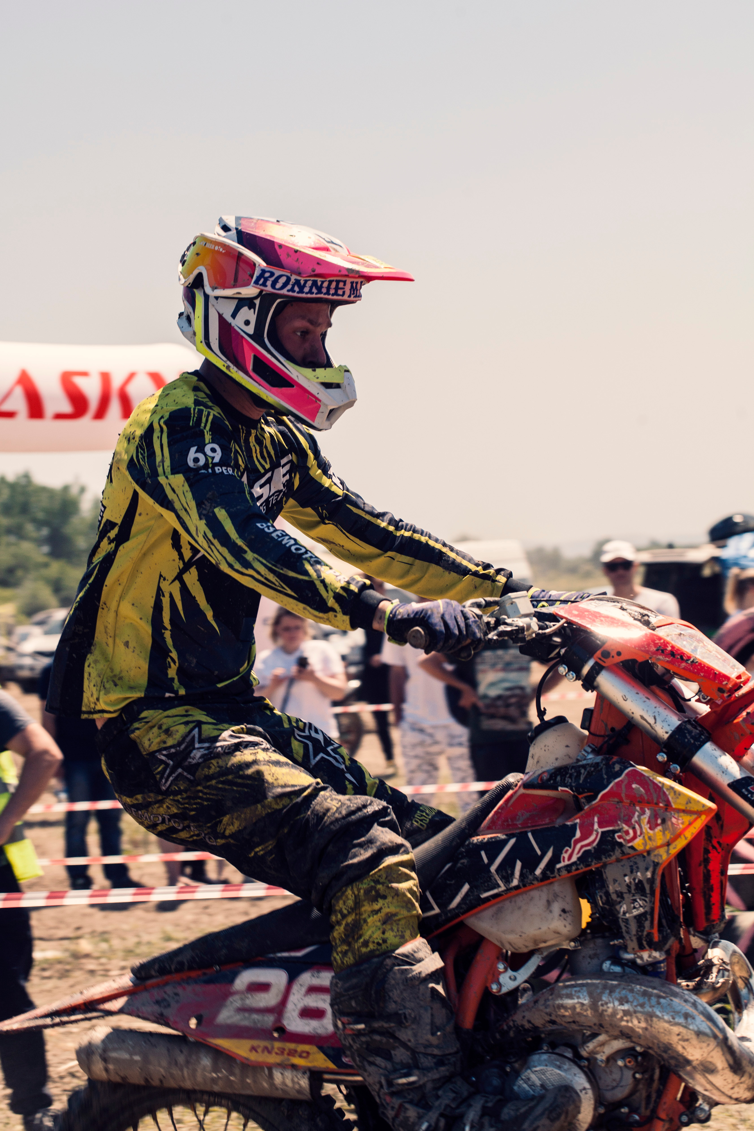 Хаски Фест май 2022. Ручка Алена — ботанический художник, дизайнер, фотограф