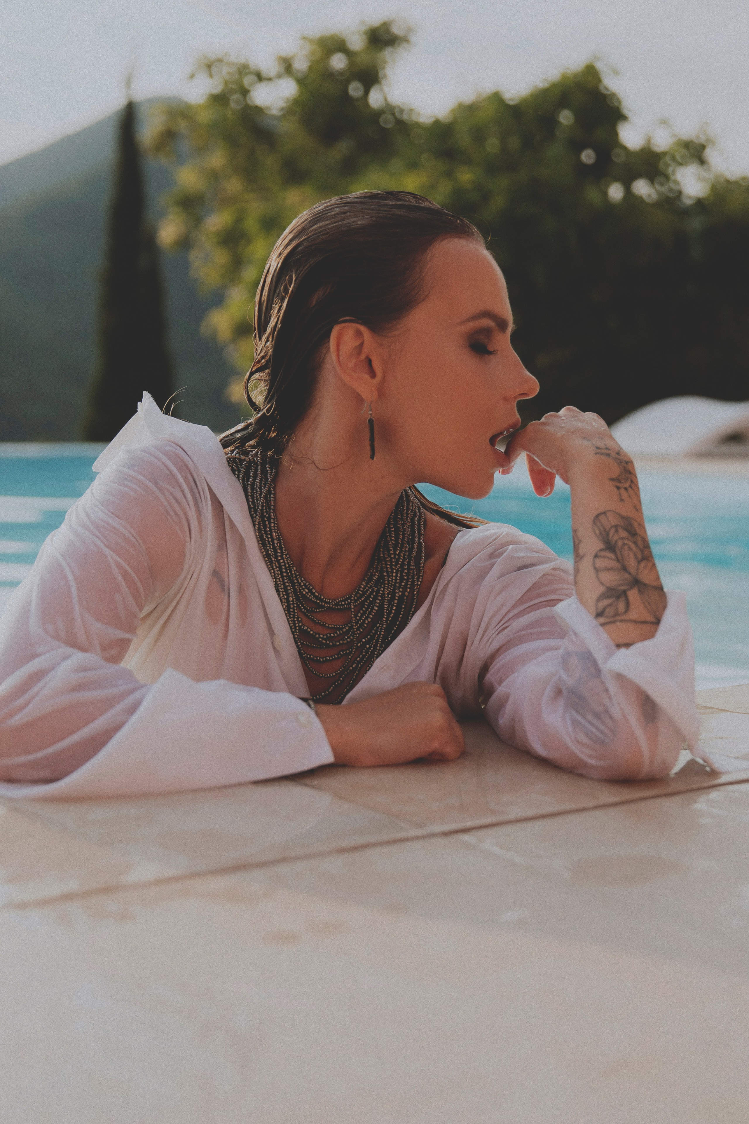 Бассейн. Инна и Валерия. Свадебный и семейный фотограф Колоскова Мария (Сочи и весь мир)