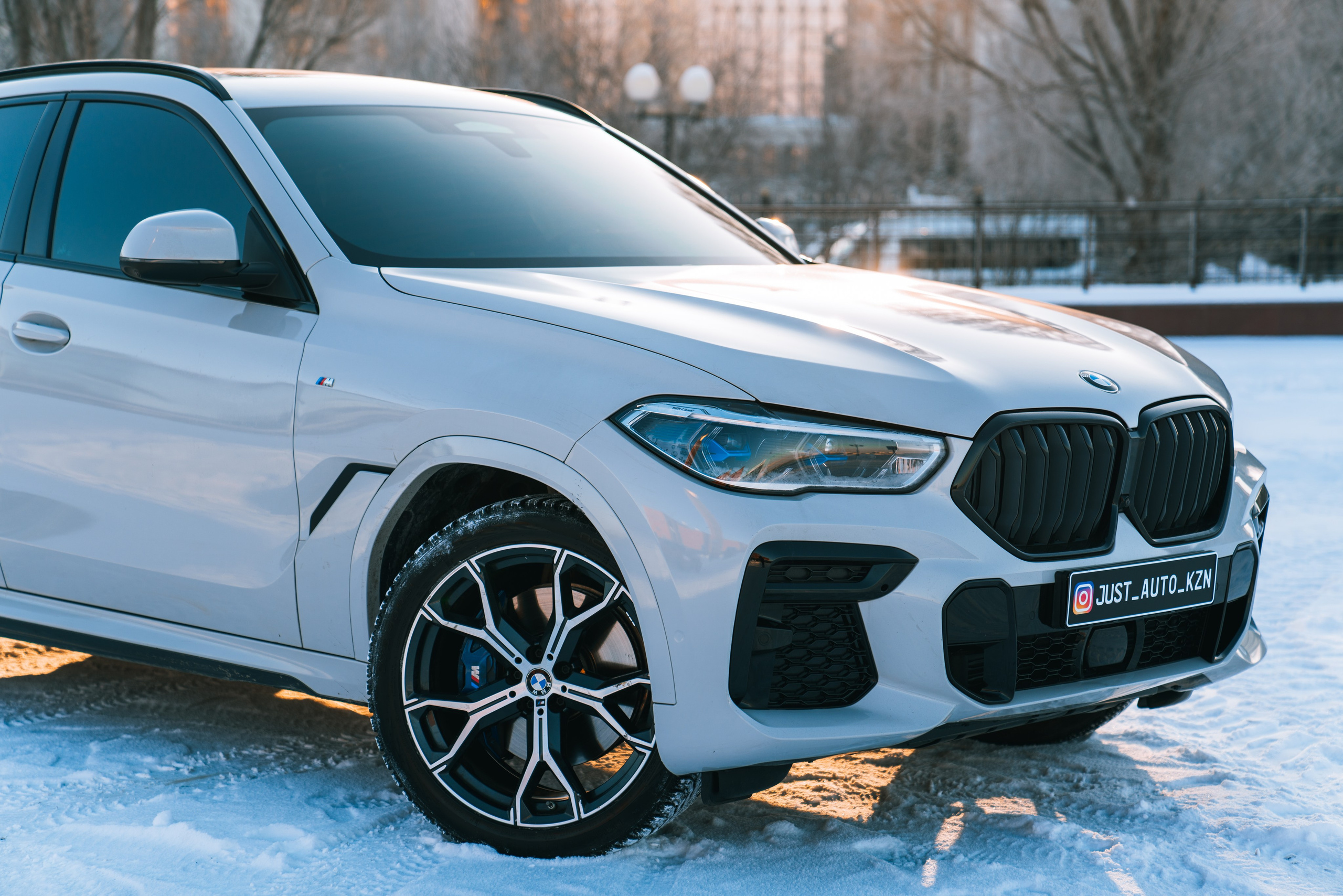 BMW X6 30d X-Drive. Идеальные портреты для соцсетей — Фотограф Ленар