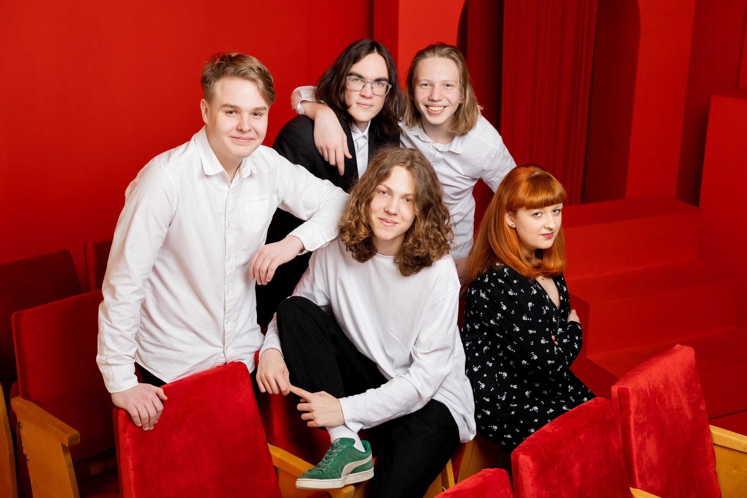 Зал Fashion. Выпускные альбомы. Школьный и семейный фотограф Виктория Игнатьева