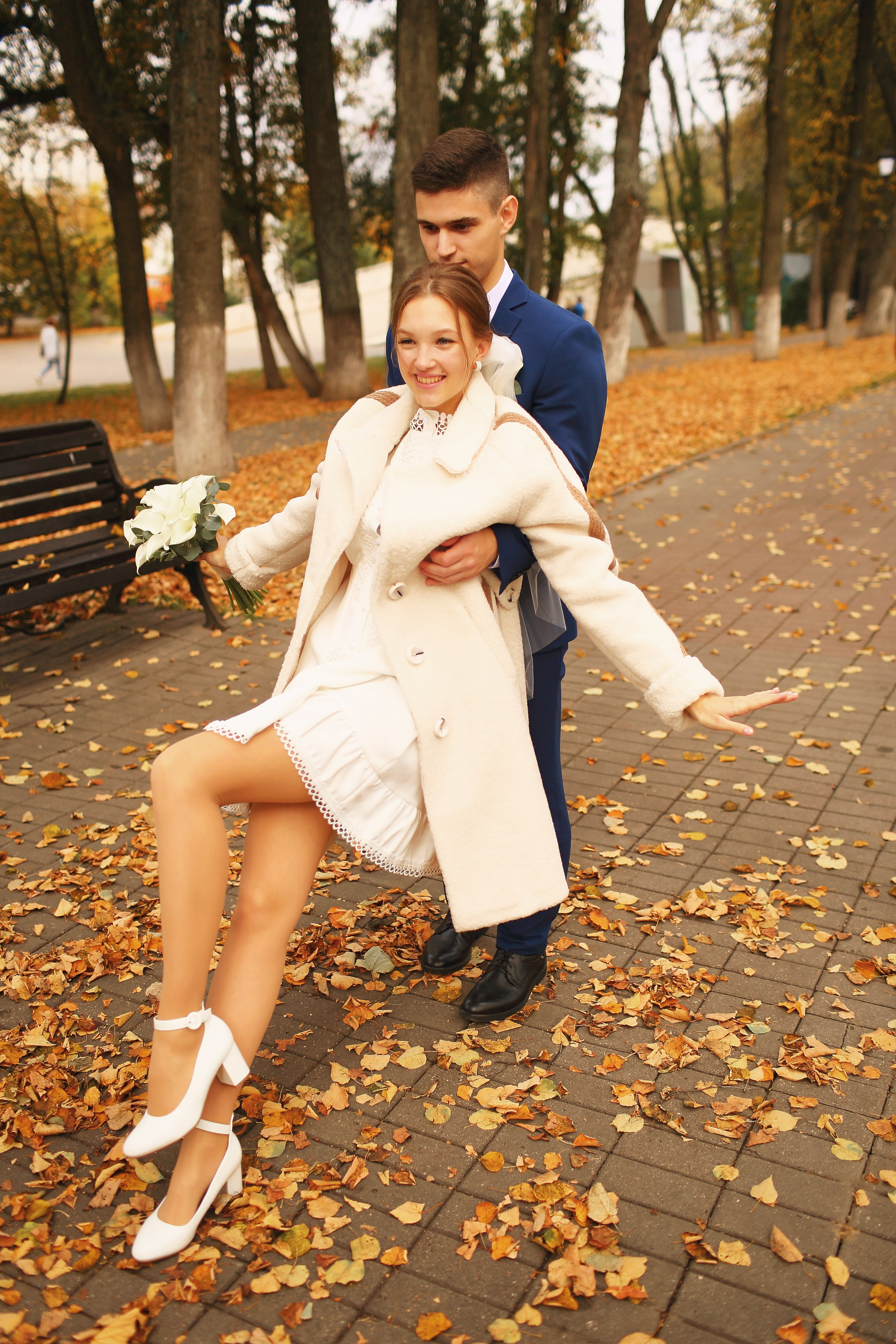 Съемка пары в осеннем городе и в студии. Свадебный и репортажный фотограф в Ярославле и Санкт-Петербурге Роман Микрюков
