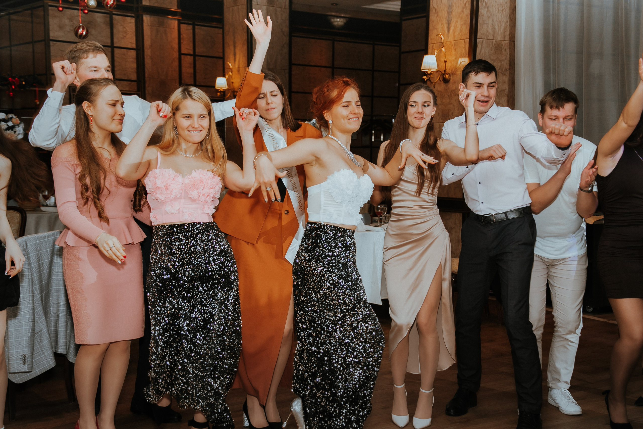 Съемка выездной регистрации в отеле. Свадебный и репортажный фотограф в Ярославле и Санкт-Петербурге Роман Микрюков