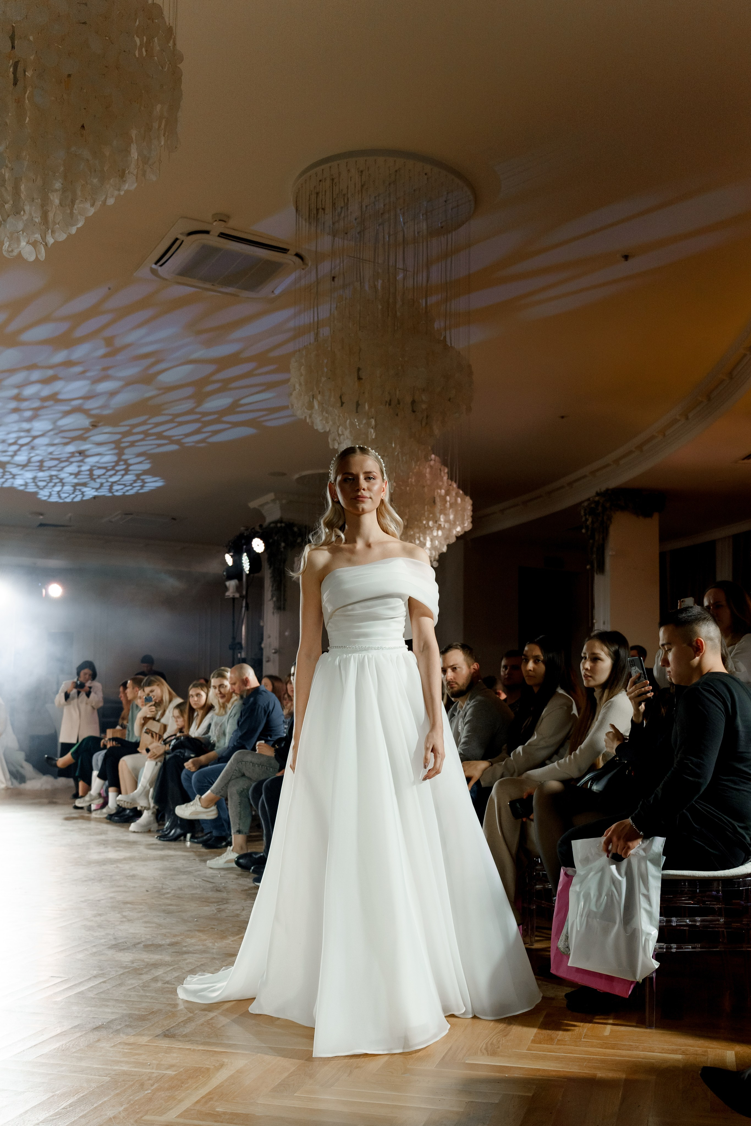 Выставка свадебных специалистов «Свадьба на 1000%». Свадебный фотограф в Санкт-Петербурге