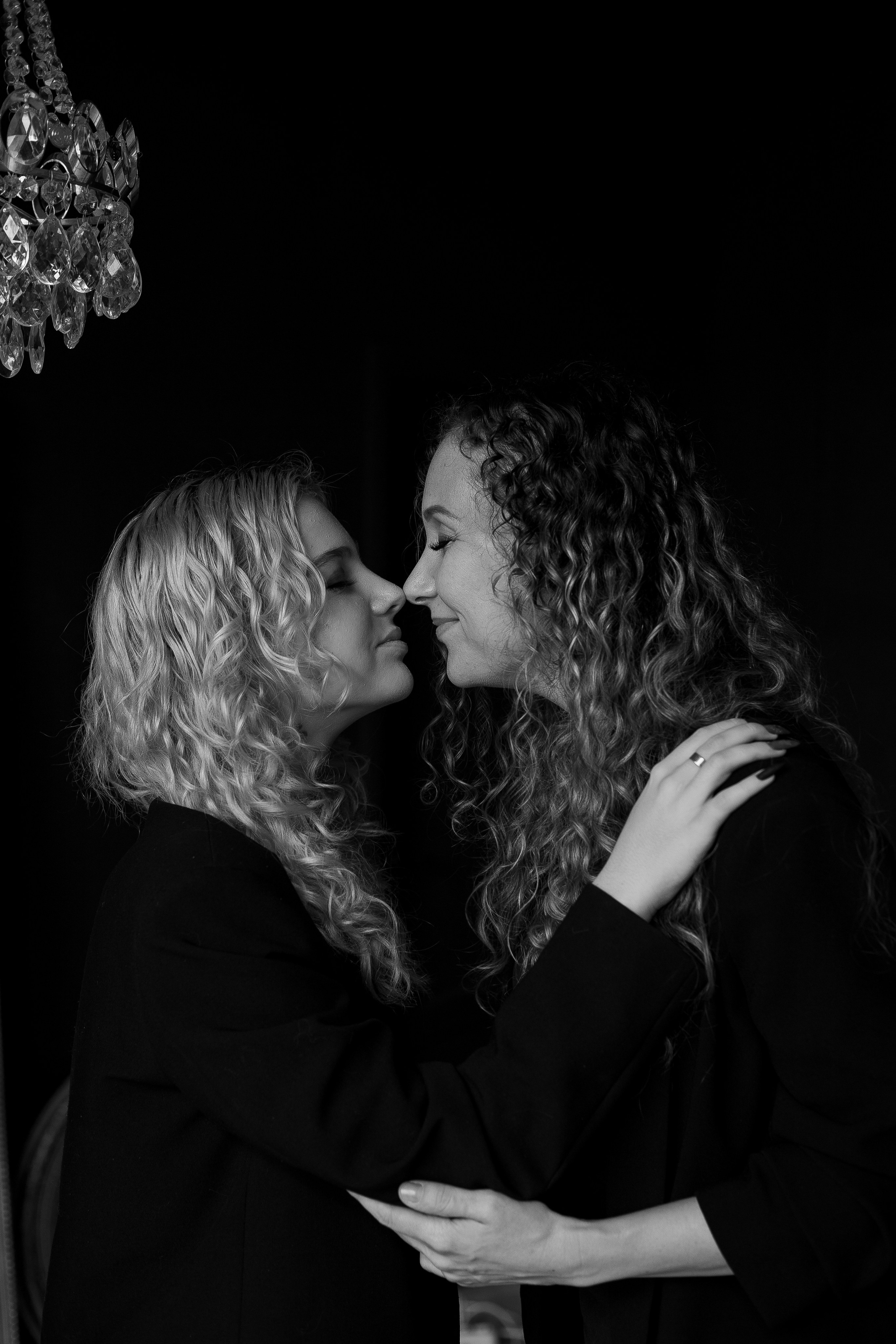 Семейная фотосессия взрослой дочки и мамы в студии. Фотограф в Санкт-Петербурге, Анна Скворцова