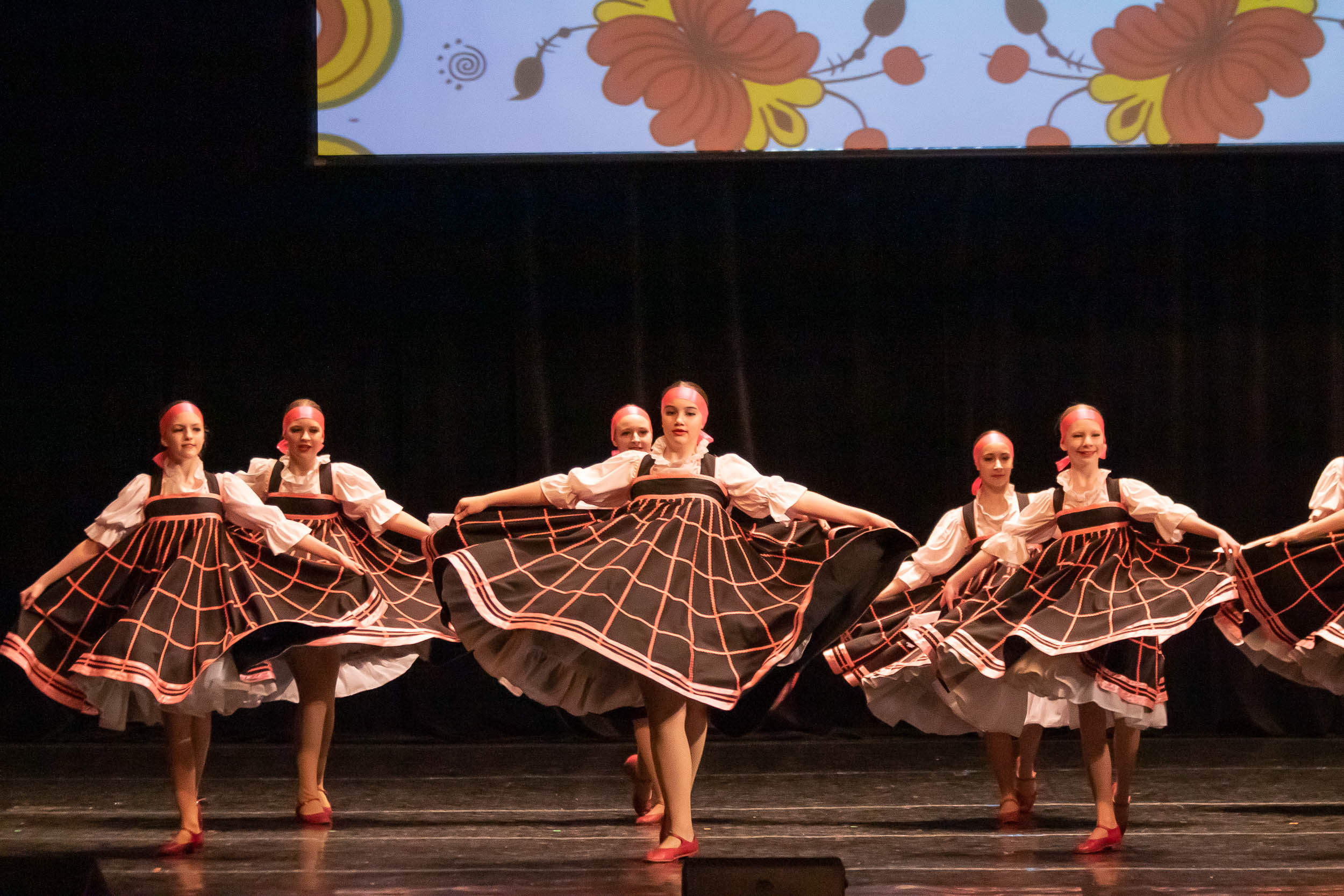 Отчетный концерт образцового хореографического ансамбля «СИРИН». Балетный фотограф в Москве Галина Молчанова