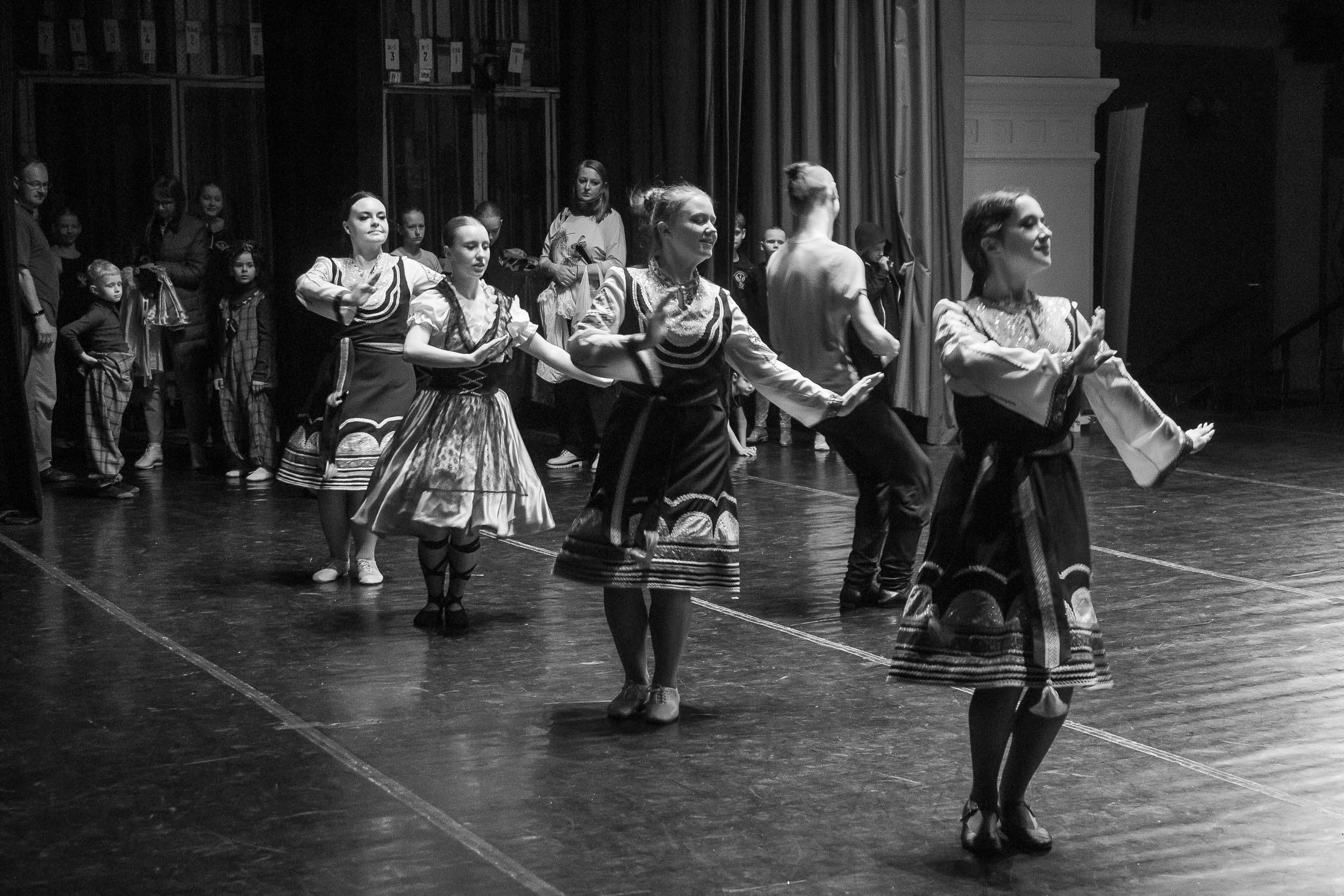 Отчетный концерт образцового хореографического ансамбля «СИРИН». Балетный фотограф в Москве Галина Молчанова