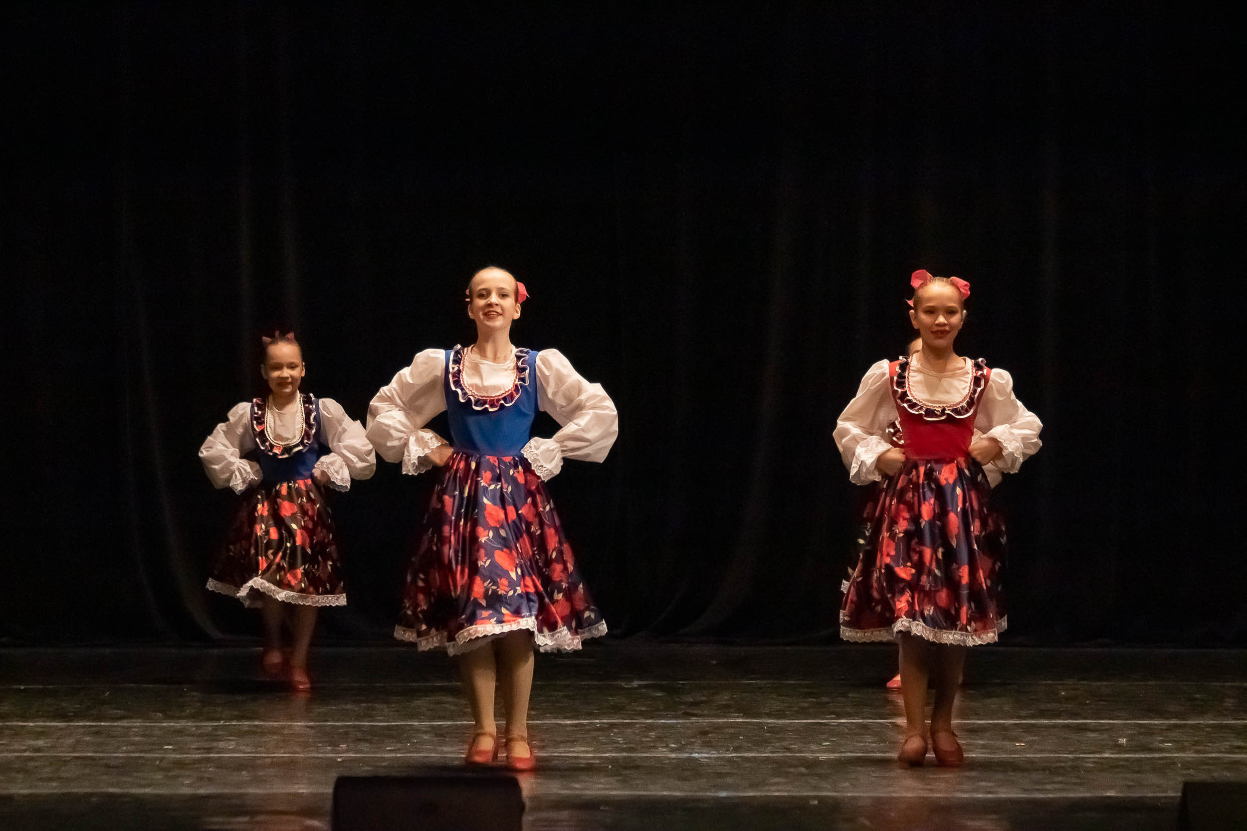 Отчетный концерт образцового хореографического ансамбля «СИРИН». Балетный фотограф в Москве Галина Молчанова