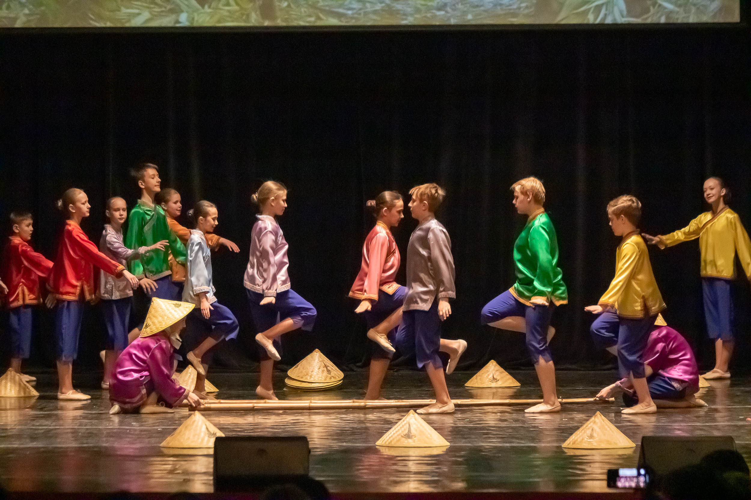 Отчетный концерт образцового хореографического ансамбля «СИРИН». Балетный фотограф в Москве Галина Молчанова