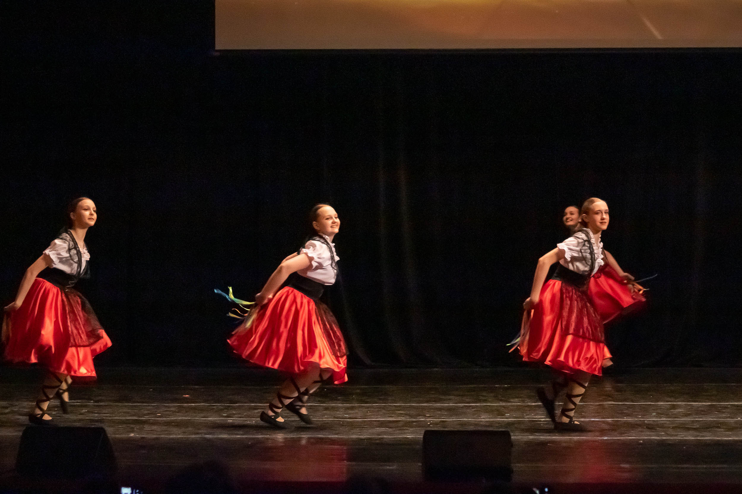 Отчетный концерт образцового хореографического ансамбля «СИРИН». Балетный фотограф в Москве Галина Молчанова