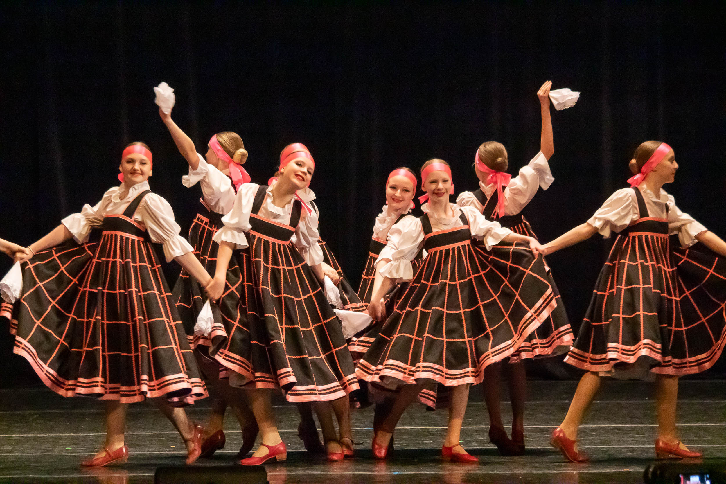 Отчетный концерт образцового хореографического ансамбля «СИРИН». Балетный фотограф в Москве Галина Молчанова