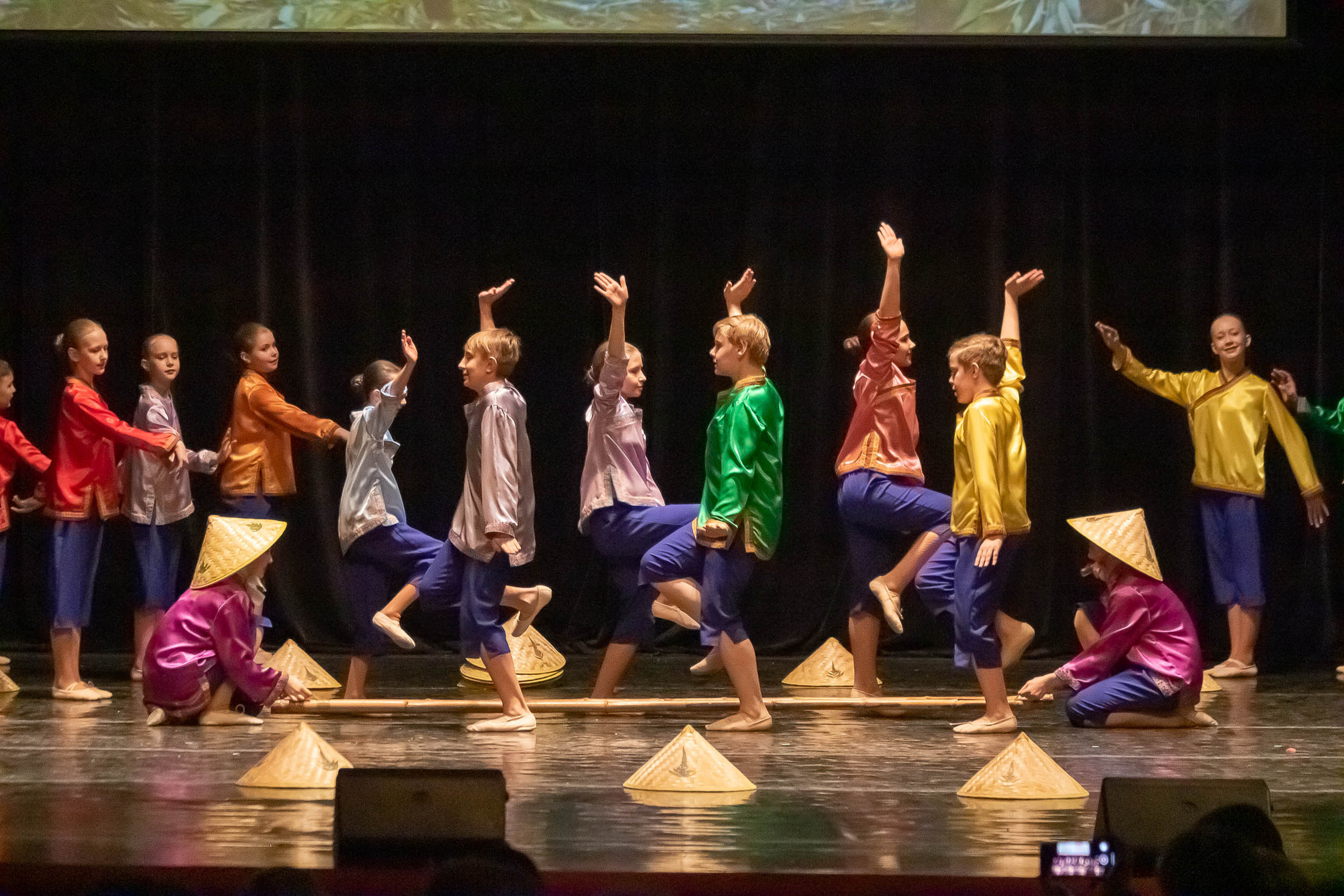 Отчетный концерт образцового хореографического ансамбля «СИРИН». Балетный фотограф в Москве Галина Молчанова