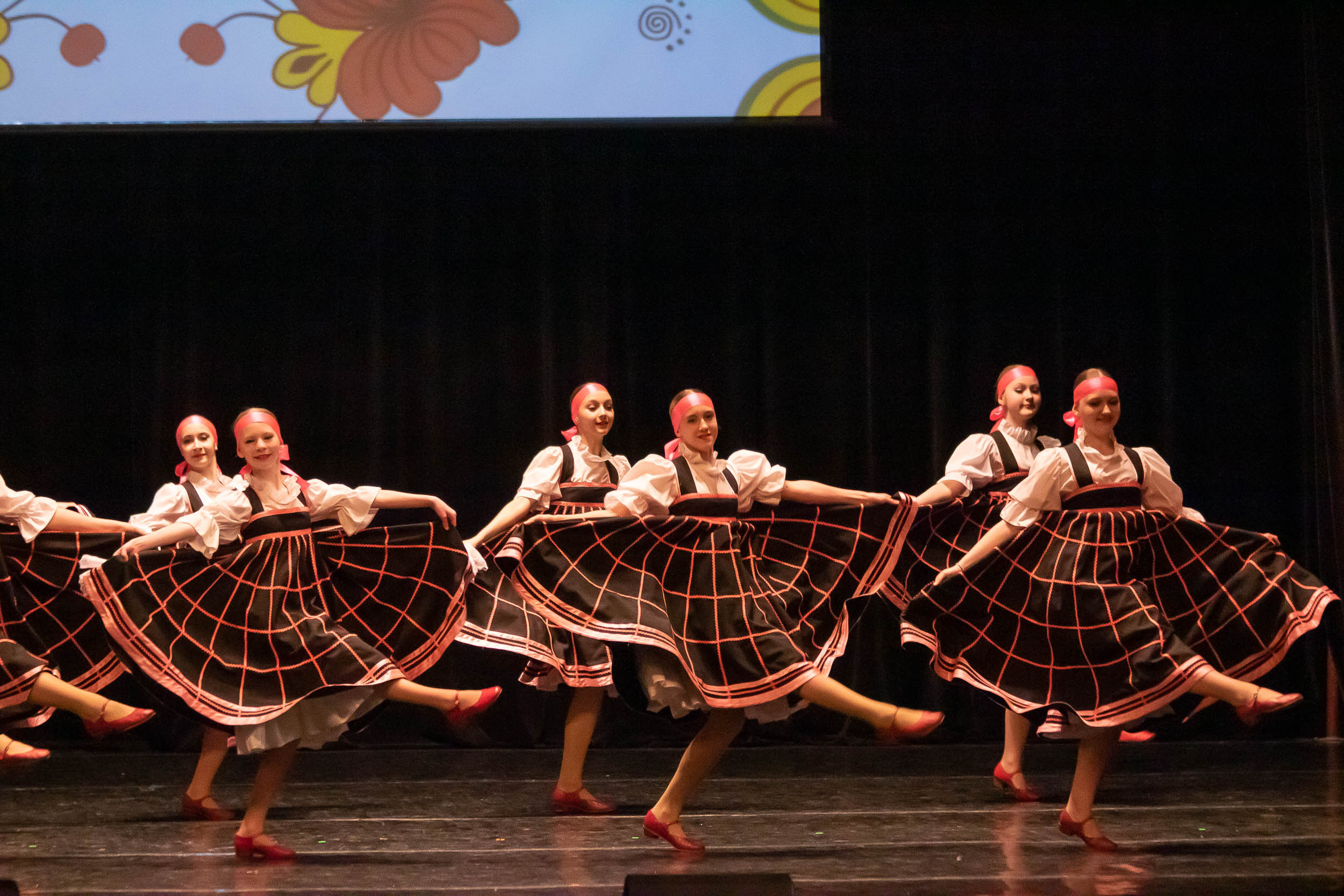 Отчетный концерт образцового хореографического ансамбля «СИРИН». Балетный фотограф в Москве Галина Молчанова