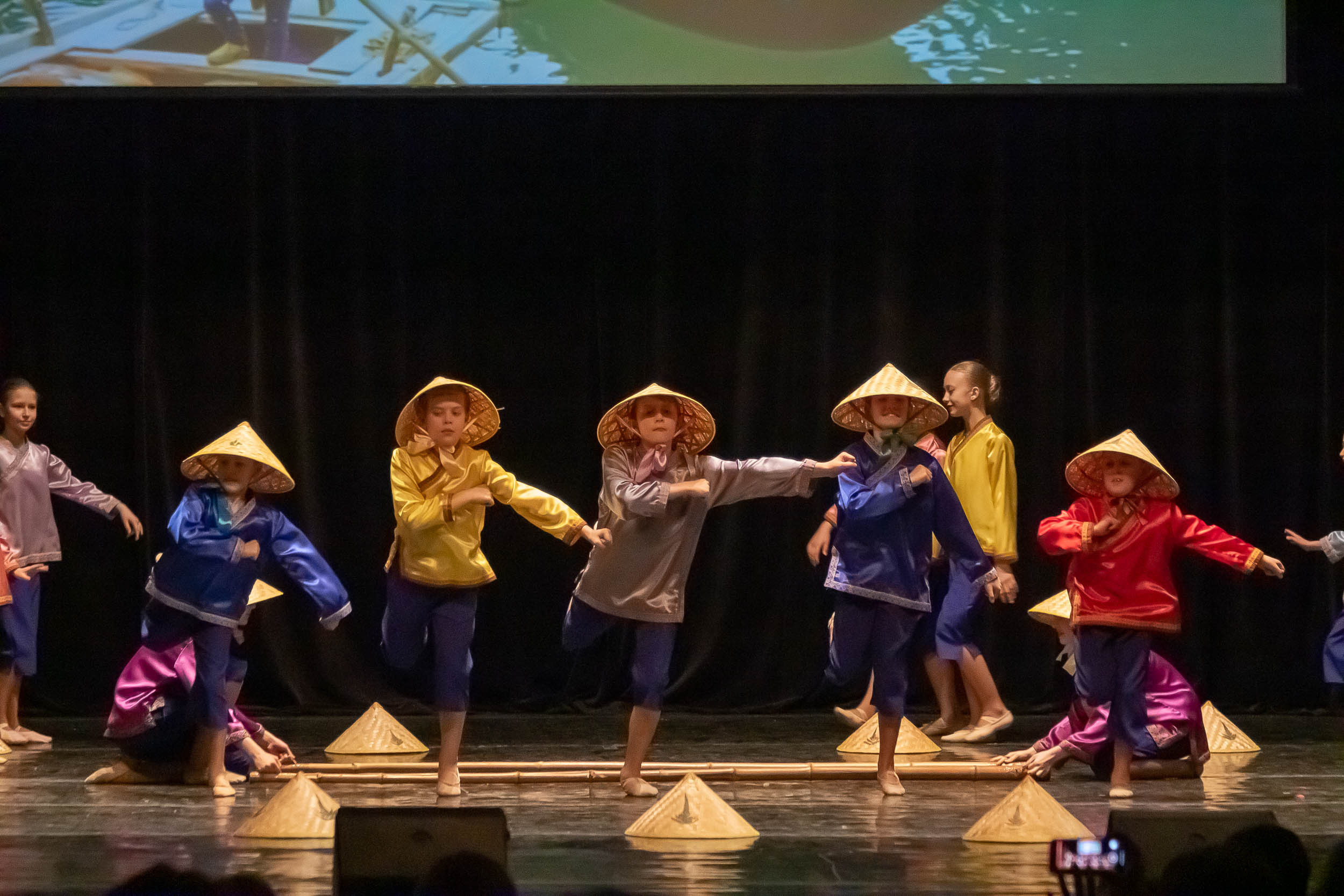 Отчетный концерт образцового хореографического ансамбля «СИРИН». Балетный фотограф в Москве Галина Молчанова