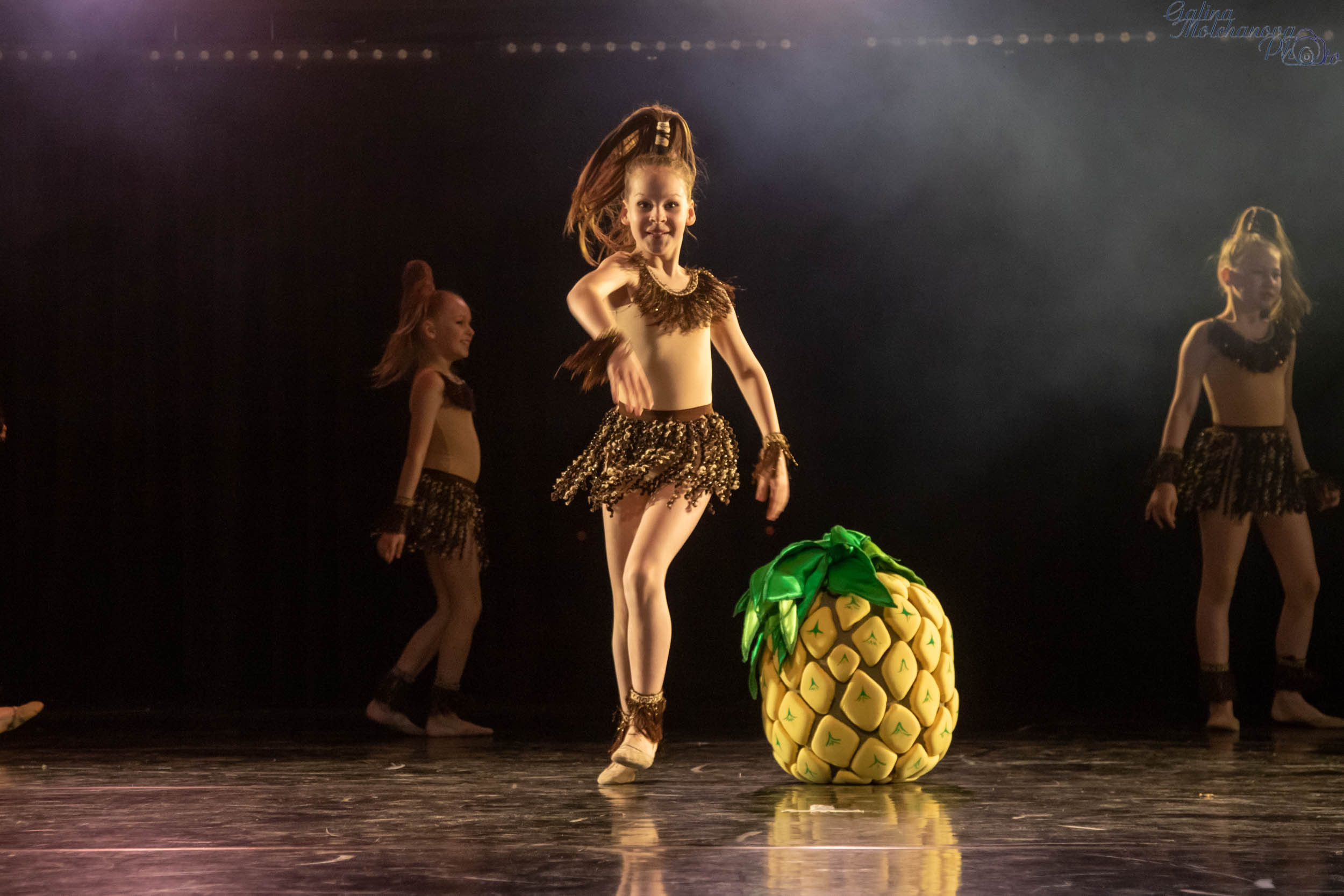 Отчетный концерт школы танца «КоМИКС». Балетный фотограф в Москве Галина Молчанова