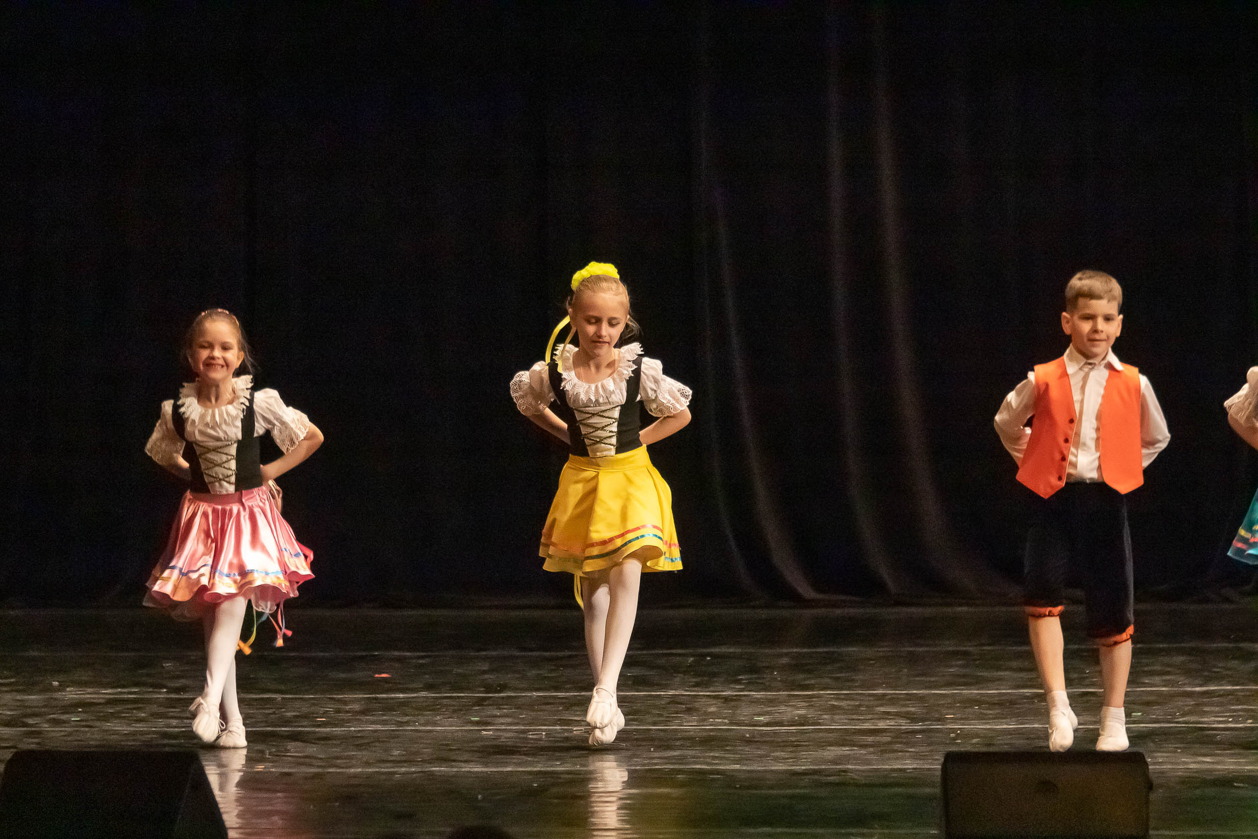 Отчетный концерт образцового хореографического ансамбля «СИРИН». Балетный фотограф в Москве Галина Молчанова