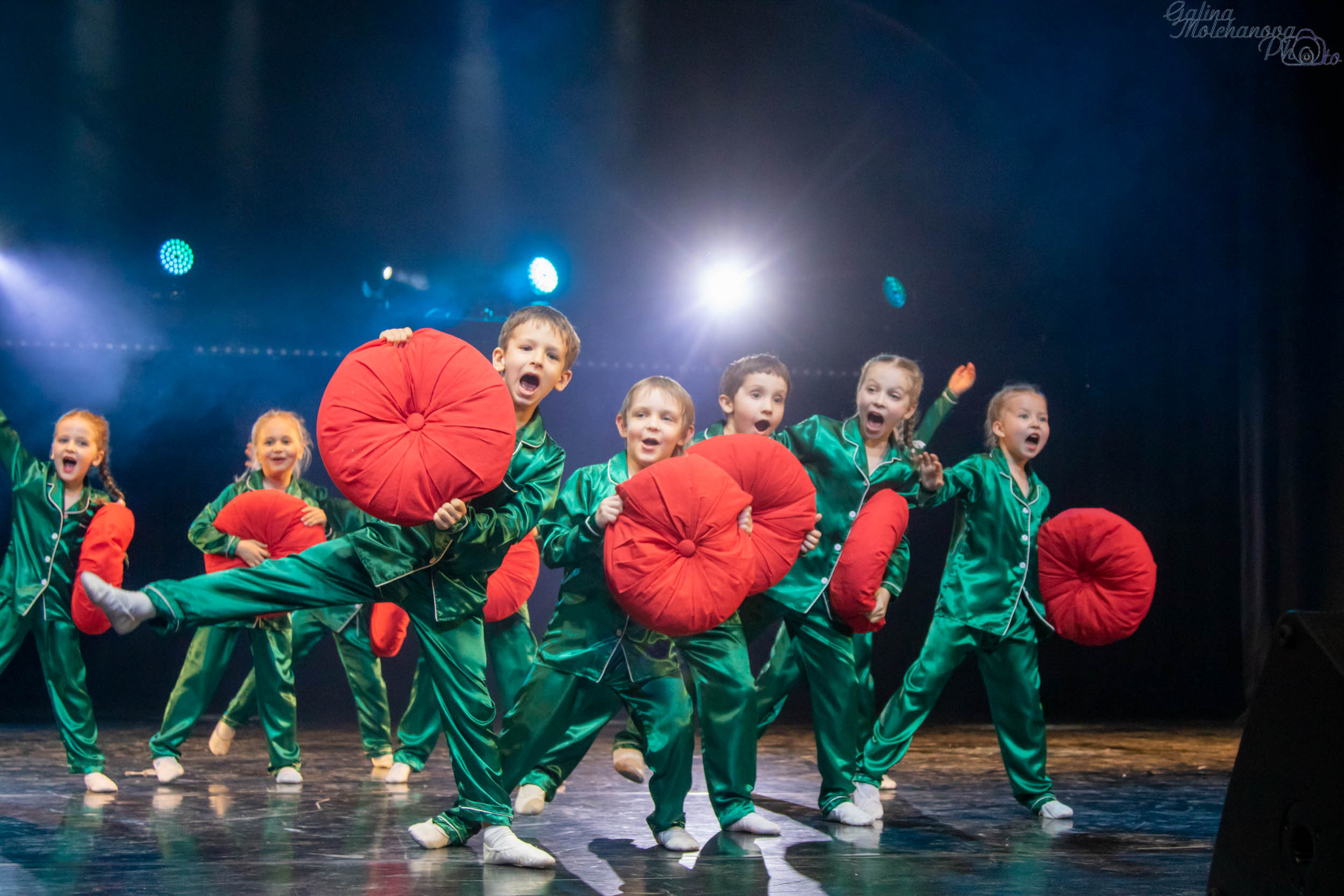 Отчетный концерт школы танца «КоМИКС». Балетный фотограф в Москве Галина Молчанова