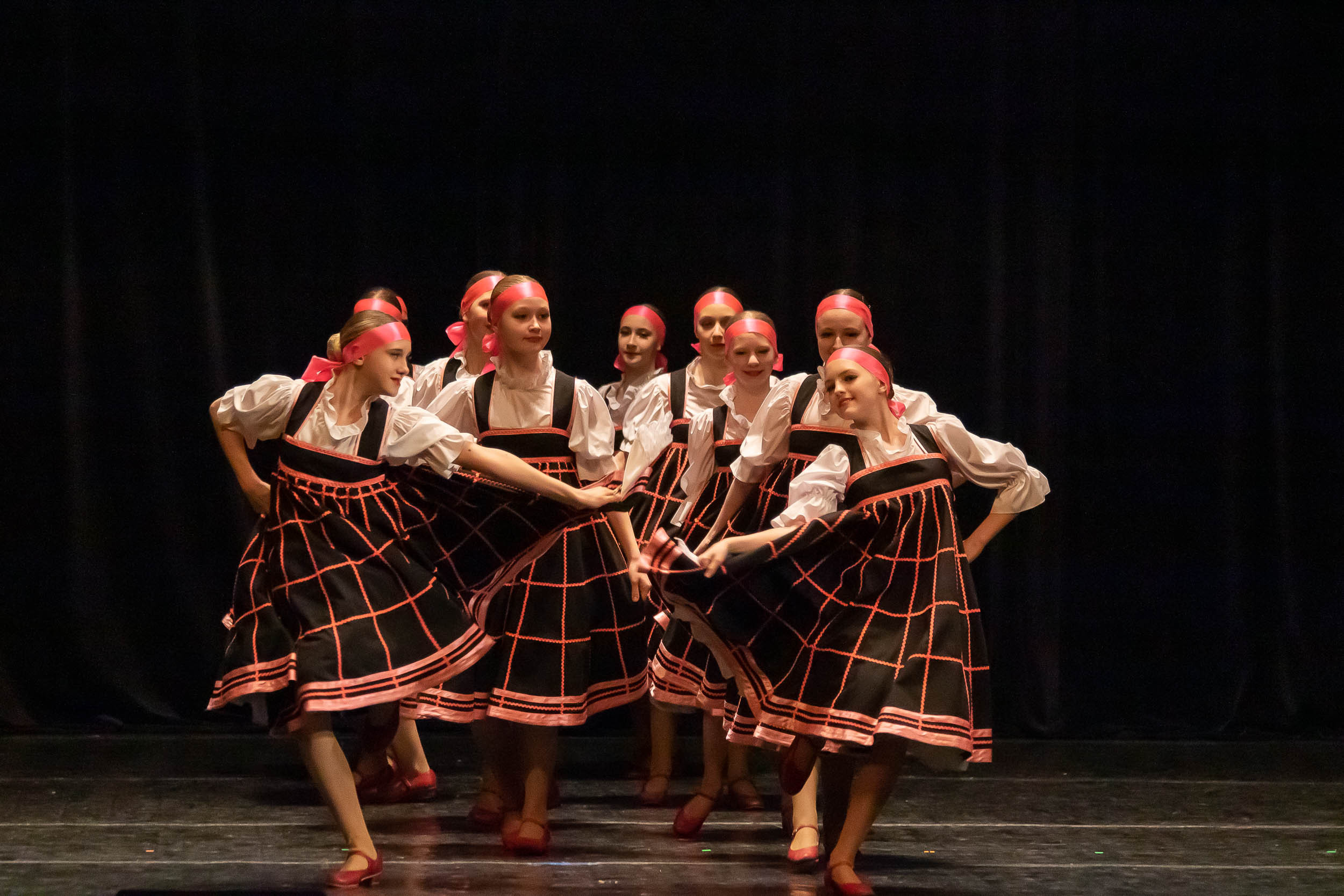 Отчетный концерт образцового хореографического ансамбля «СИРИН». Балетный фотограф в Москве Галина Молчанова