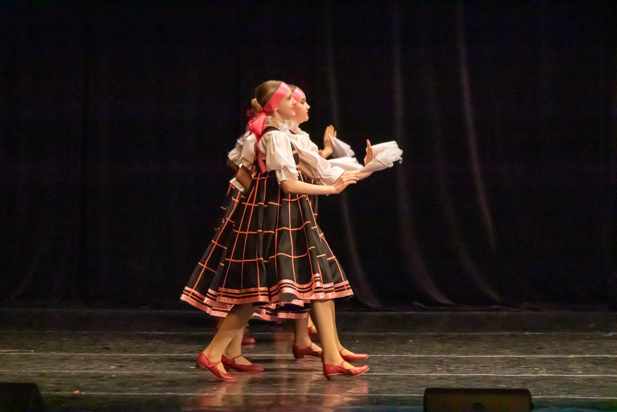 Отчетный концерт образцового хореографического ансамбля «СИРИН». Балетный фотограф в Москве Галина Молчанова