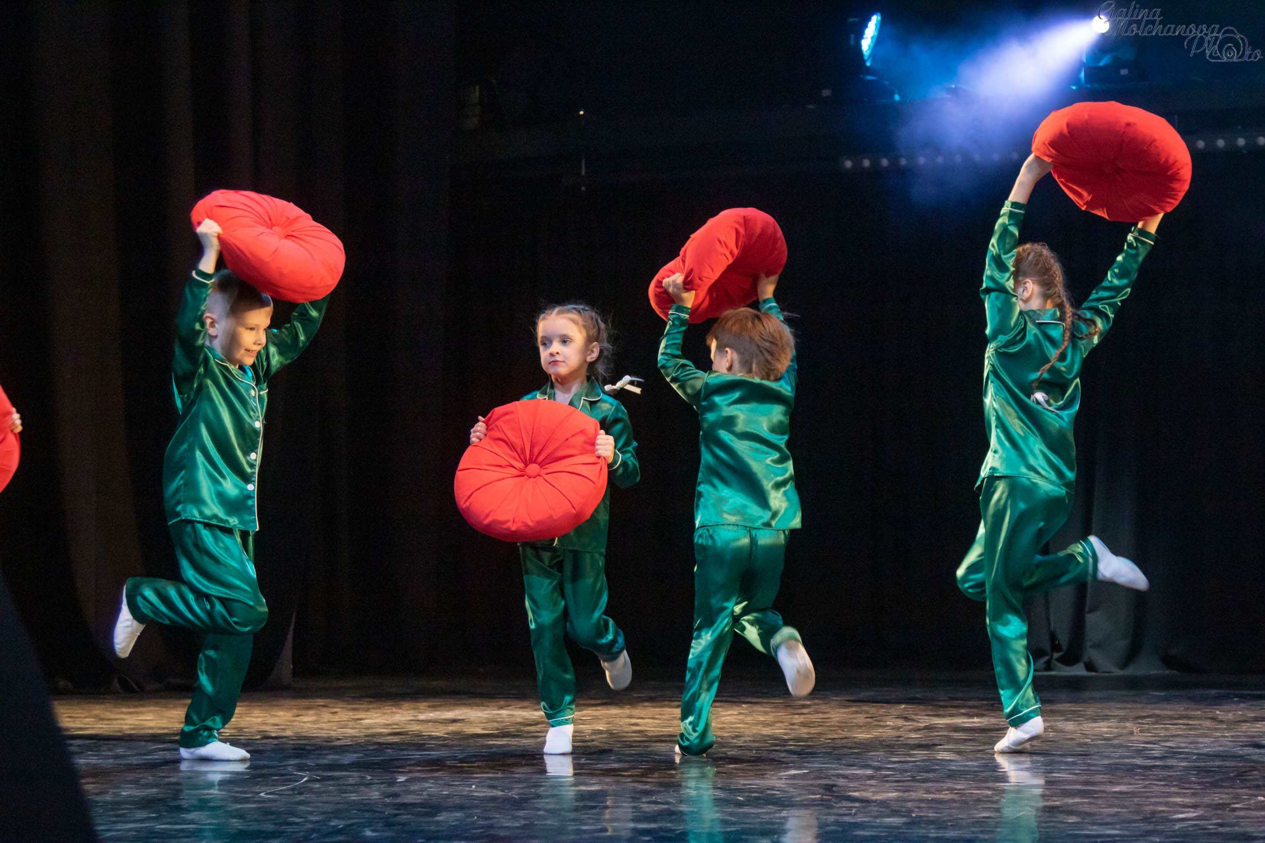 Отчетный концерт школы танца «КоМИКС». Балетный фотограф в Москве Галина Молчанова