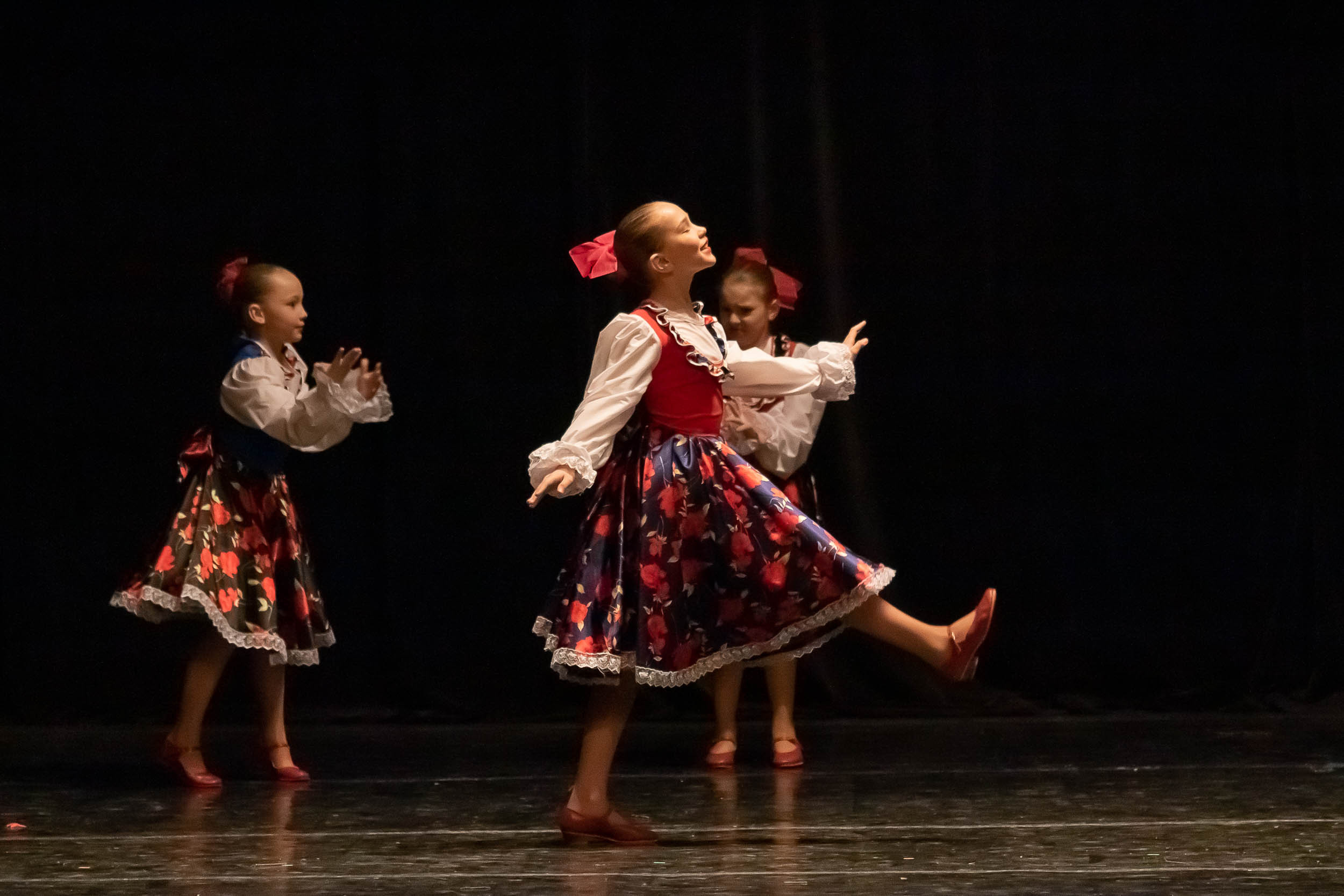 Отчетный концерт образцового хореографического ансамбля «СИРИН». Балетный фотограф в Москве Галина Молчанова