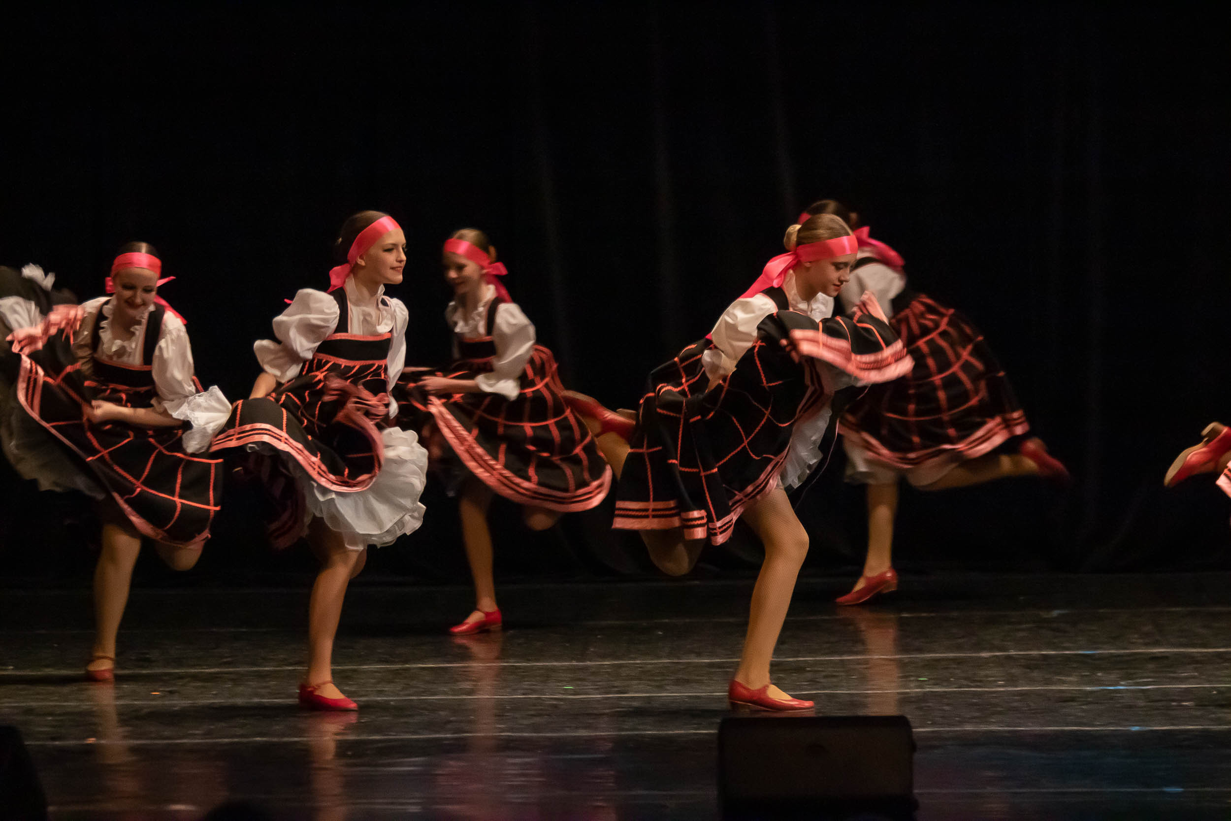 Отчетный концерт образцового хореографического ансамбля «СИРИН». Балетный фотограф в Москве Галина Молчанова