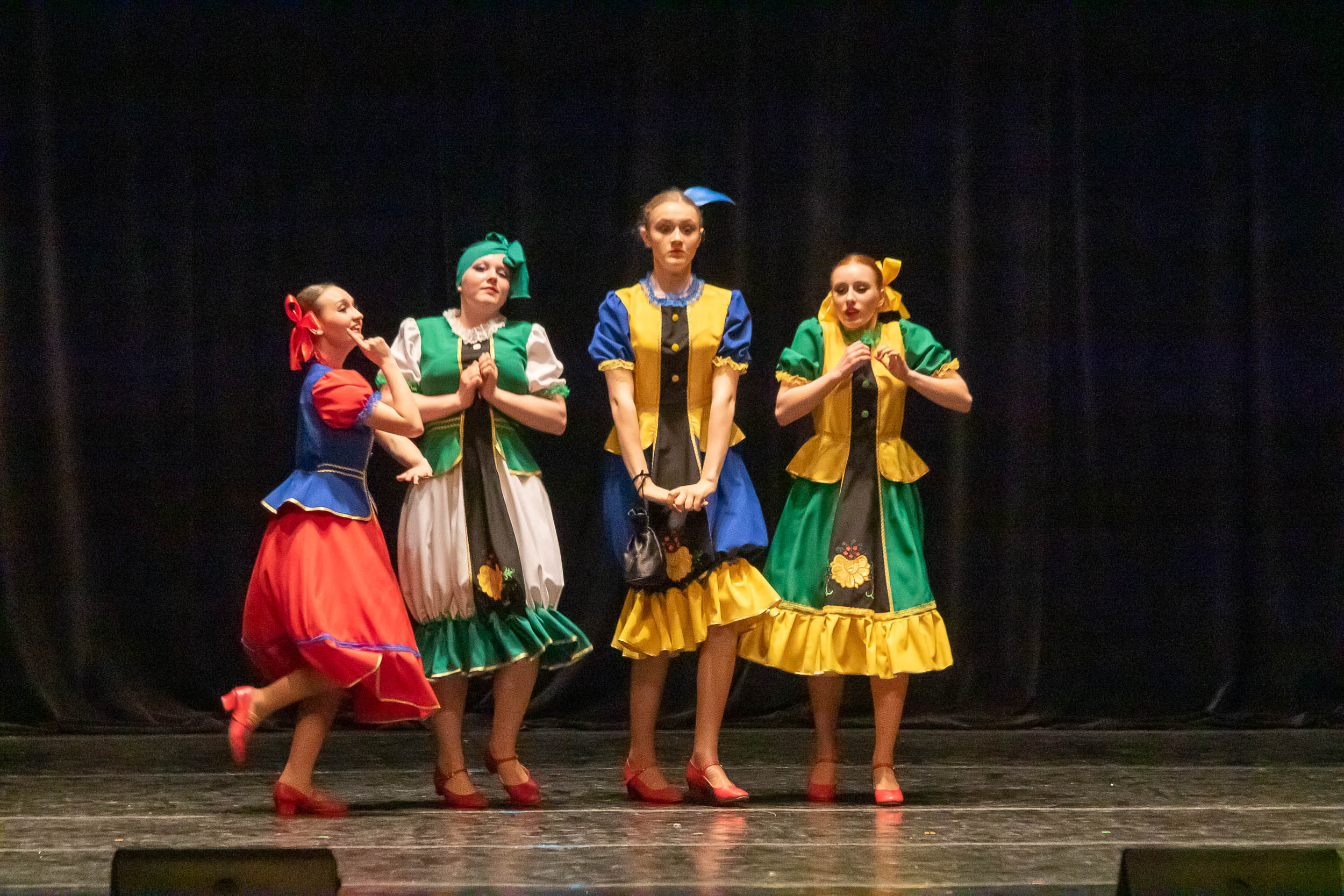 Отчетный концерт образцового хореографического ансамбля «СИРИН». Балетный фотограф в Москве Галина Молчанова