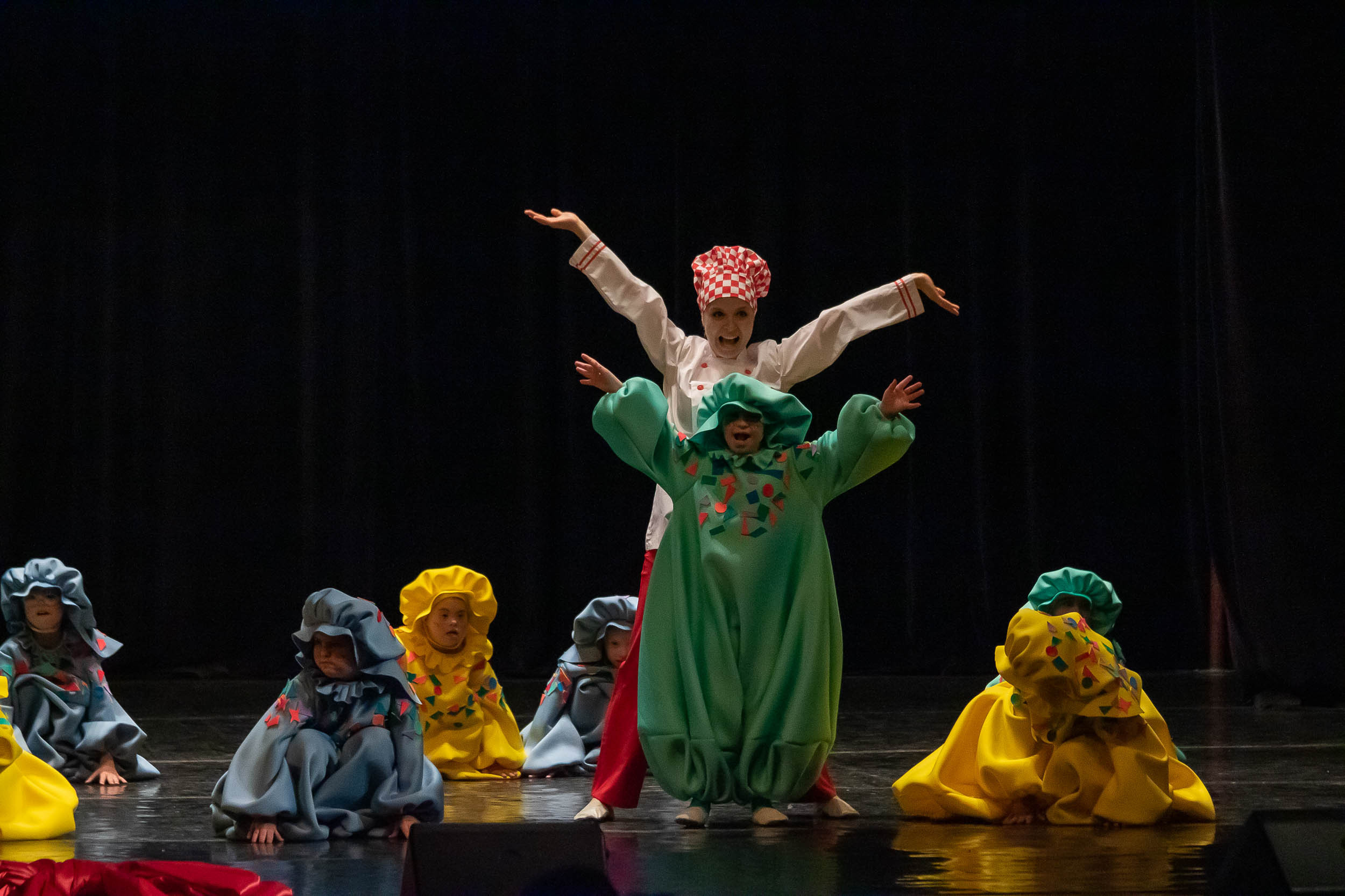 Отчетный концерт образцового хореографического ансамбля «СИРИН». Балетный фотограф в Москве Галина Молчанова