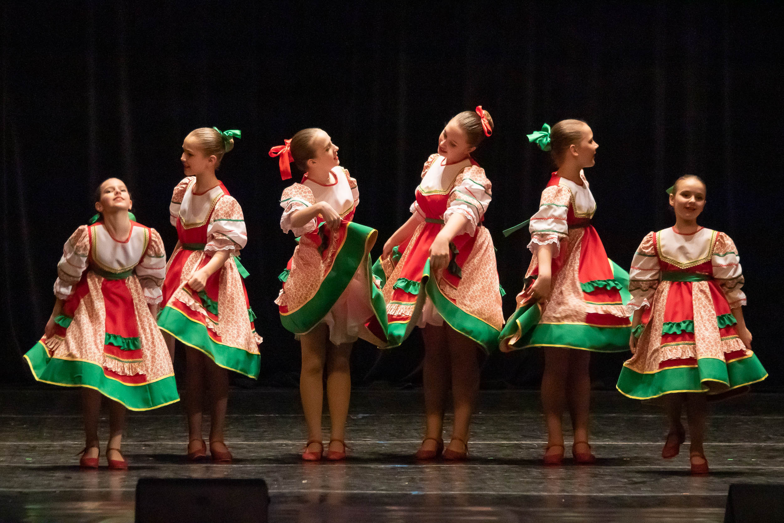 Отчетный концерт образцового хореографического ансамбля «СИРИН». Балетный фотограф в Москве Галина Молчанова