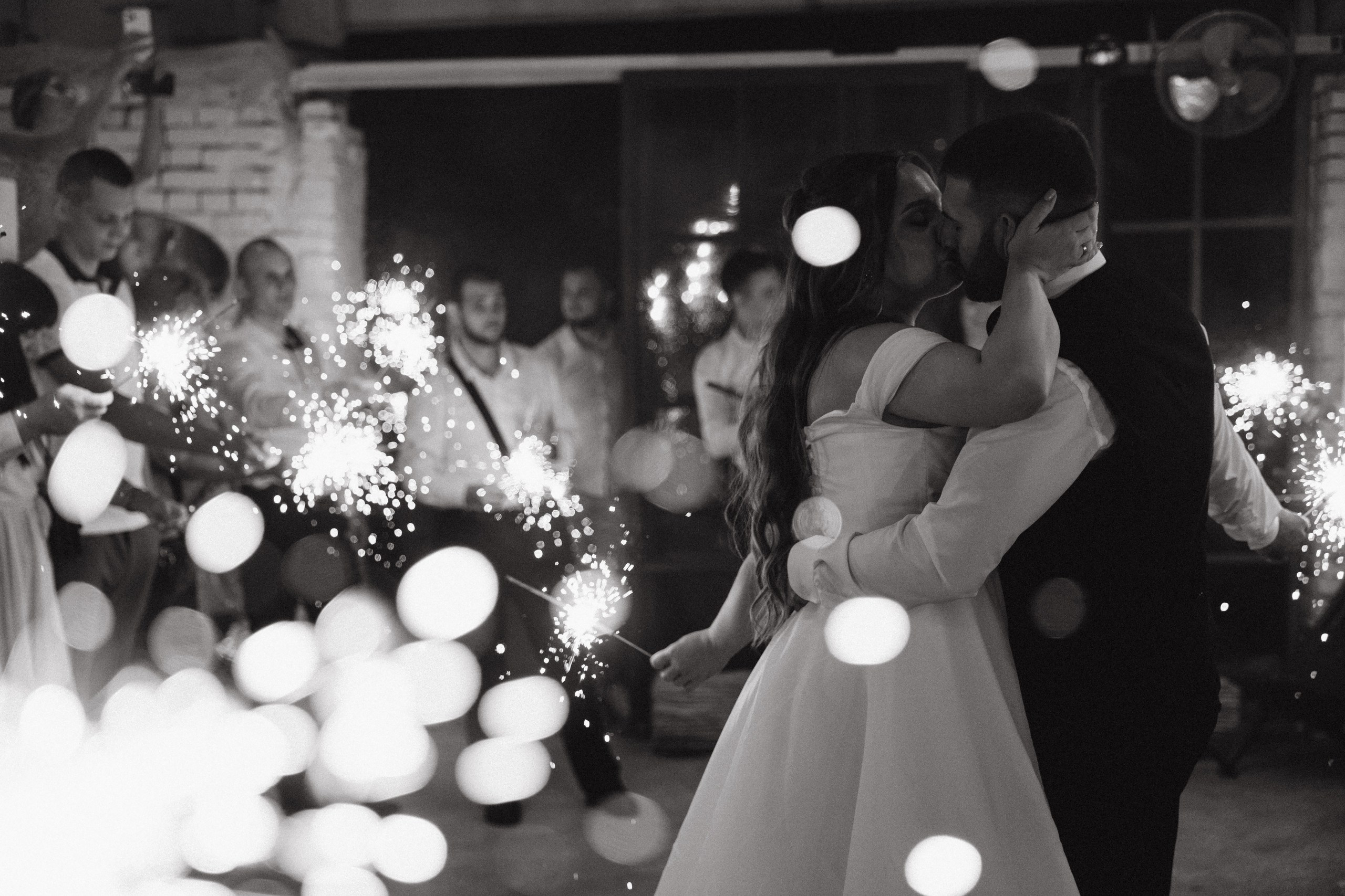 Свадьба в лофте 2022. Бюджет 675.000. Организатор свадеб в Ростове-на-Дону