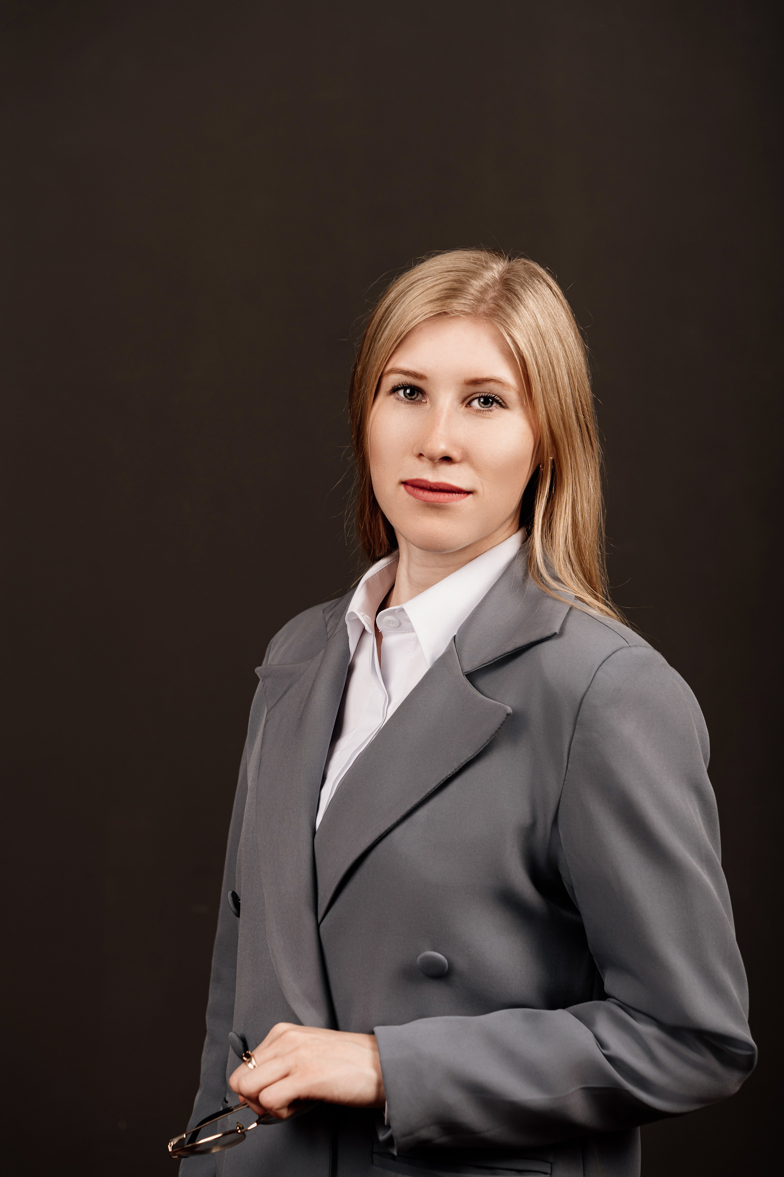 Бизнес портреты для адвокатского бюро. Фотограф для семей и экспертов в г. Воронеж Ирина Круглова