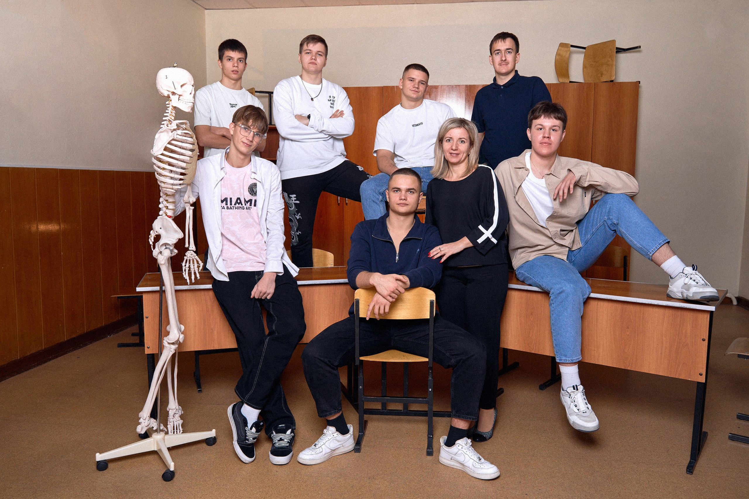 Групповые и общие фото выпускников. Выпускные альбомы в Губкине. Фотограф Евгений Брюхович