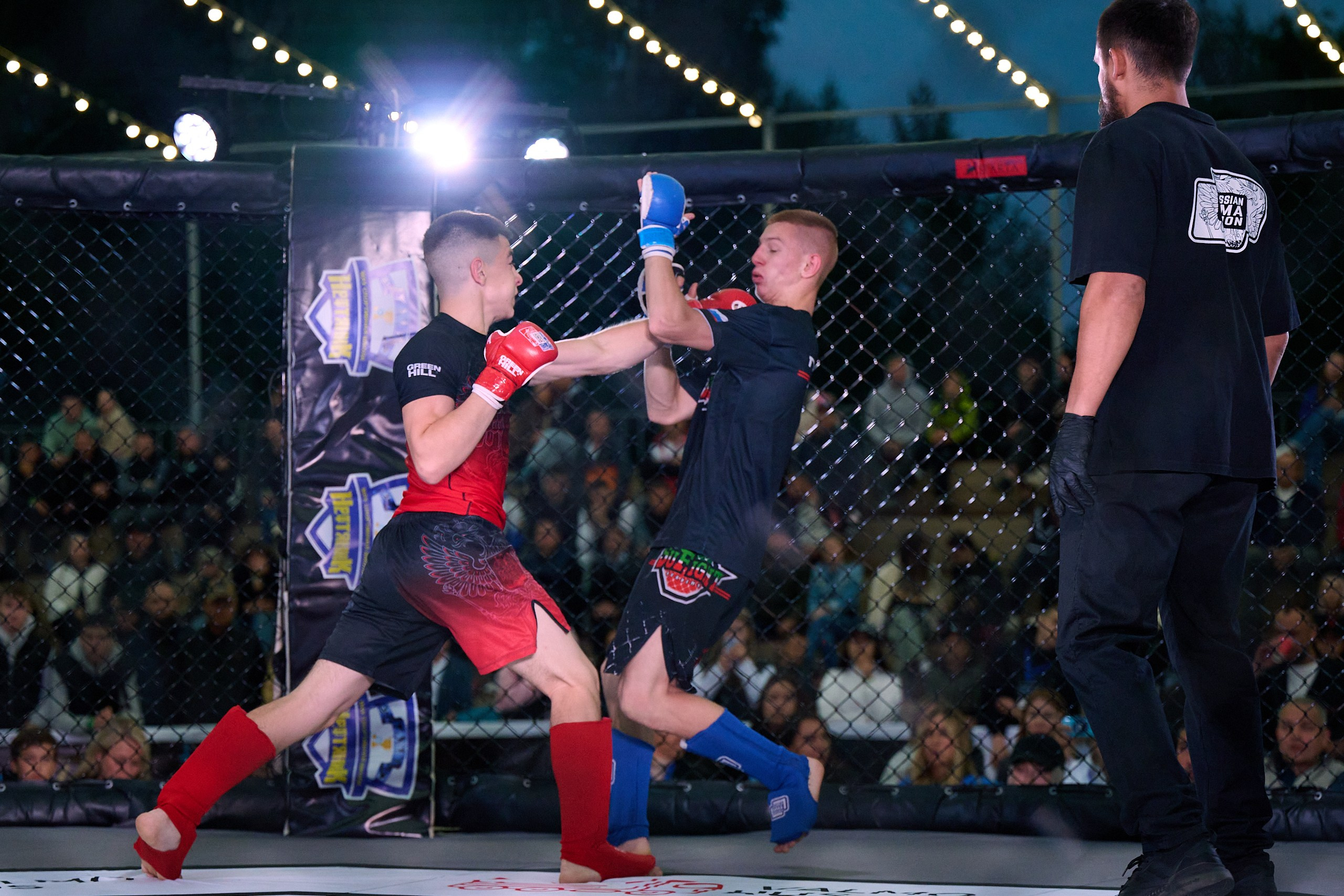 ММА. Битва на Иже-4. Спортивный репортажный фотограф в Ижевске Сергей Мерзляков