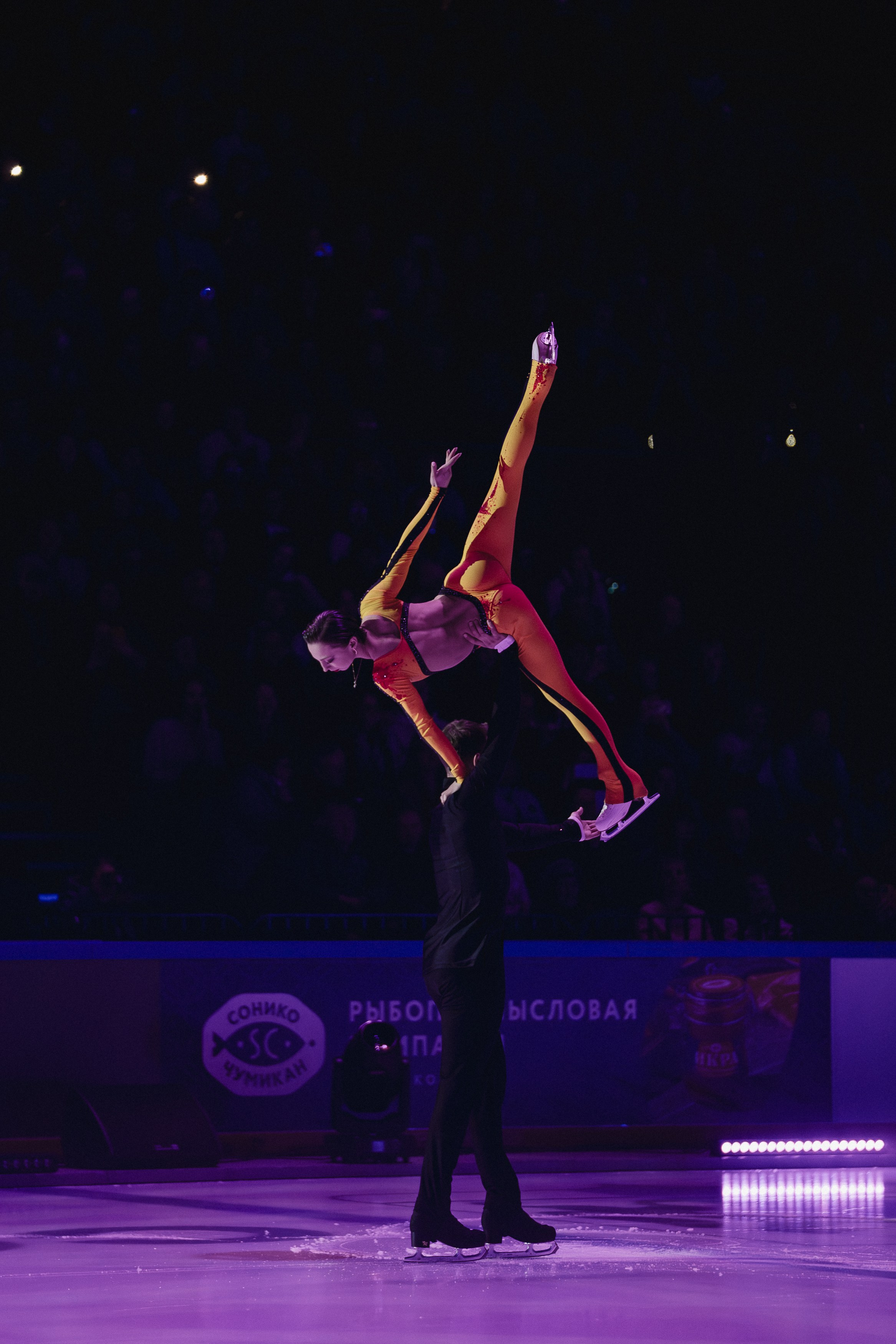 Шоу Этери Тутберидзе в Новосибирске. Воробьева Ксения — Спортивный и танцевальный фотограф Новосибирск