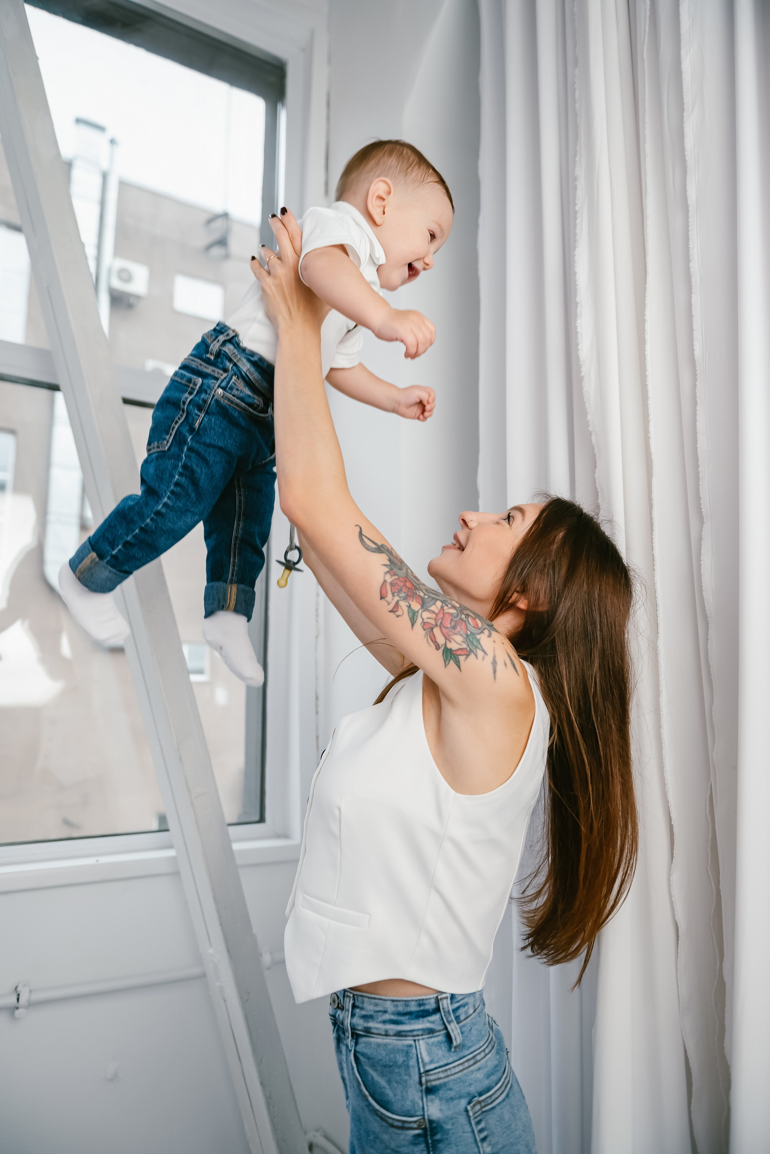 Семейная фотосессия в студии WOOD Кемерово