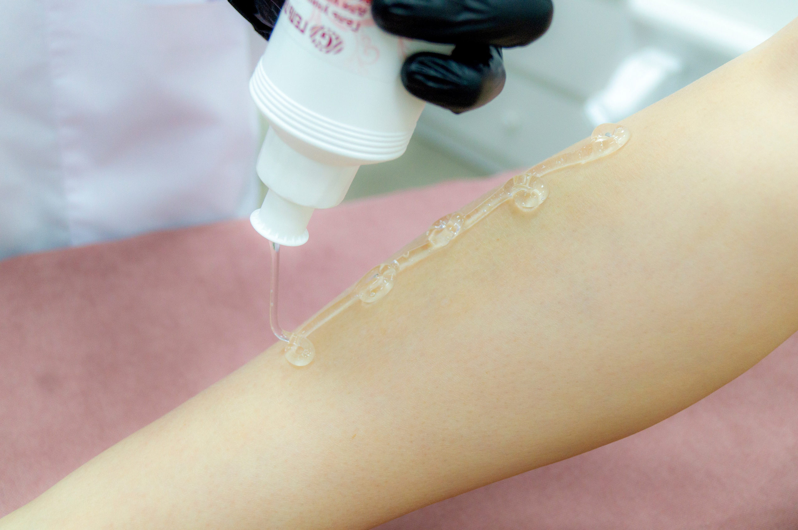 Съёмка в центре лазерной эпиляции. Интерьерный и портретный фотограф в Екатеринбурге Андрей Калинин