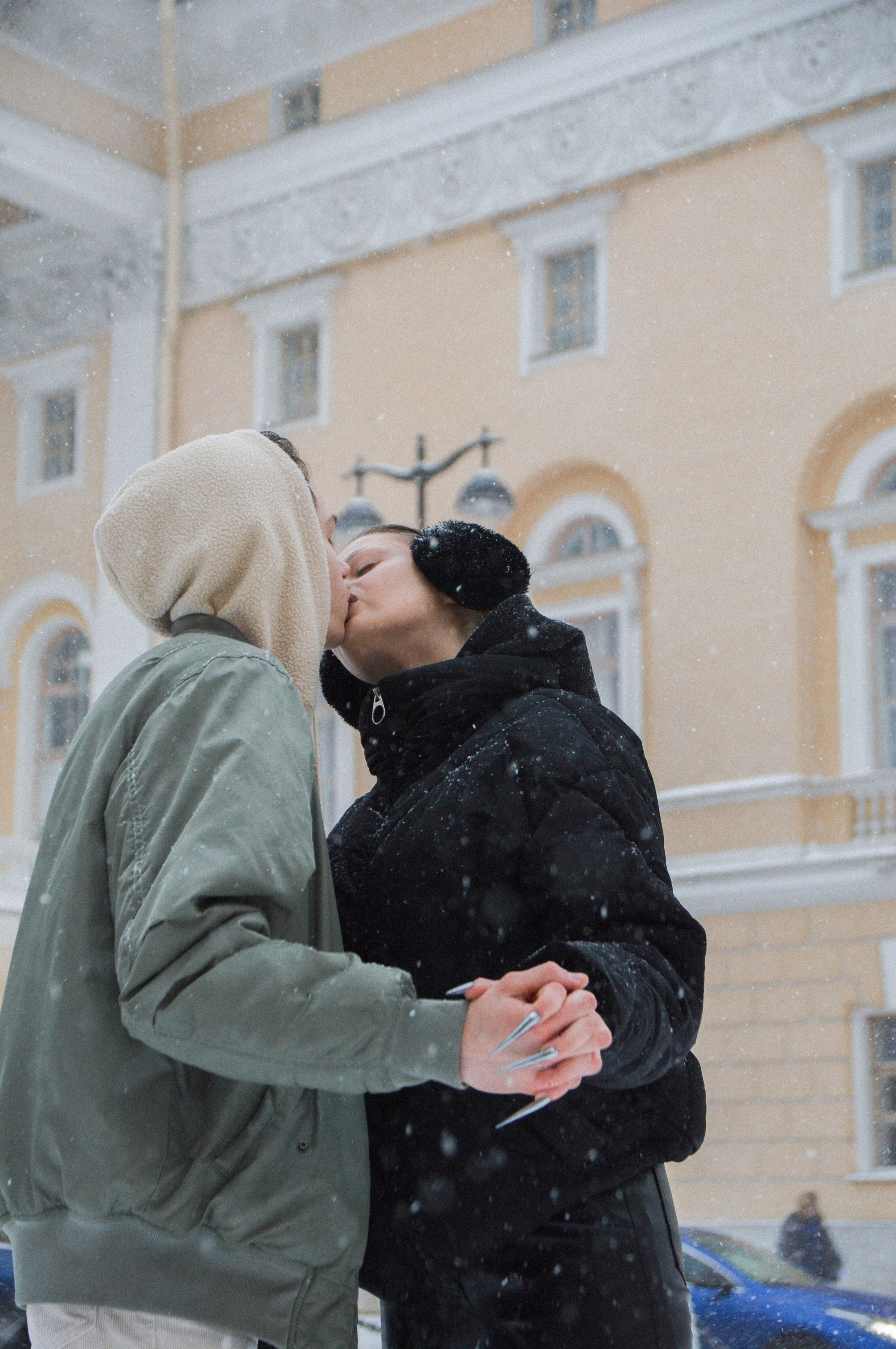 Под снегом. Питерский фотограф