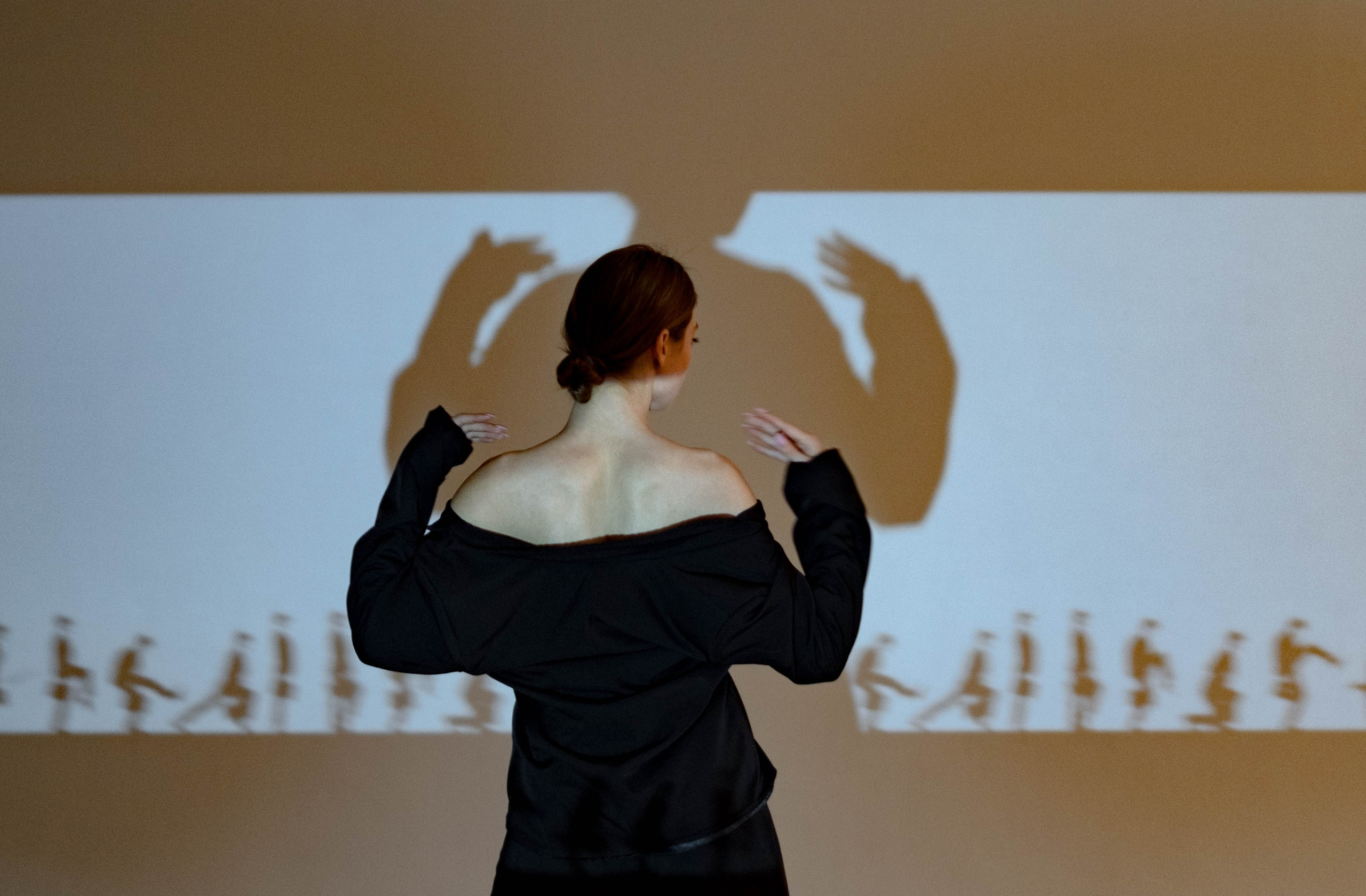 Проектор 16.03.25. Студийный, портретный, семейный фотограф Южно-Сахалинска Яна Радаева