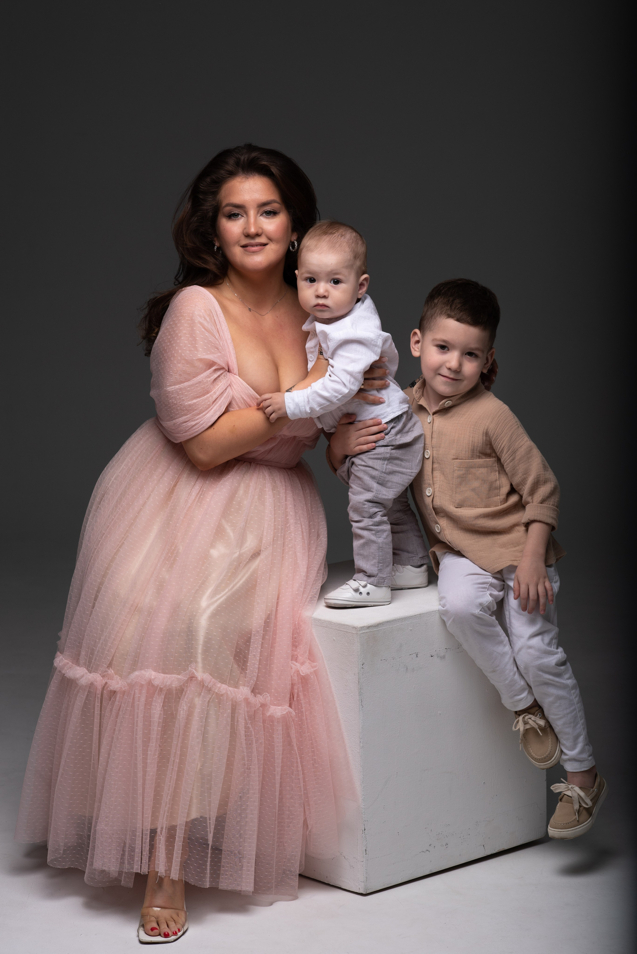 Циклорама и лаконичные студии. Фотограф Мария Усманова, Казань