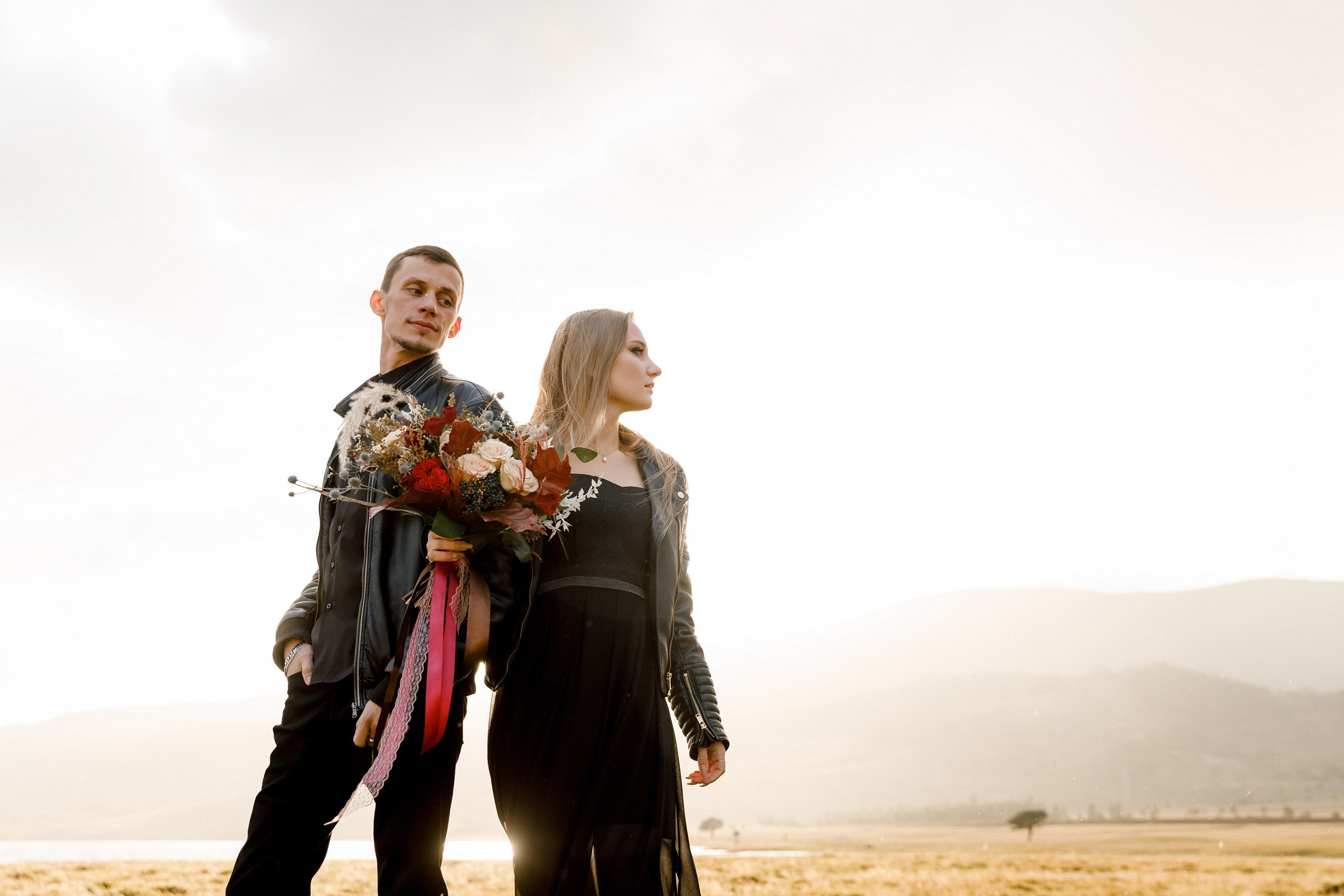 Полина и Женя. Лес, кожанки и 2 дня кайфа. Свадебный фотограф в Иркутске Сапаров Александр