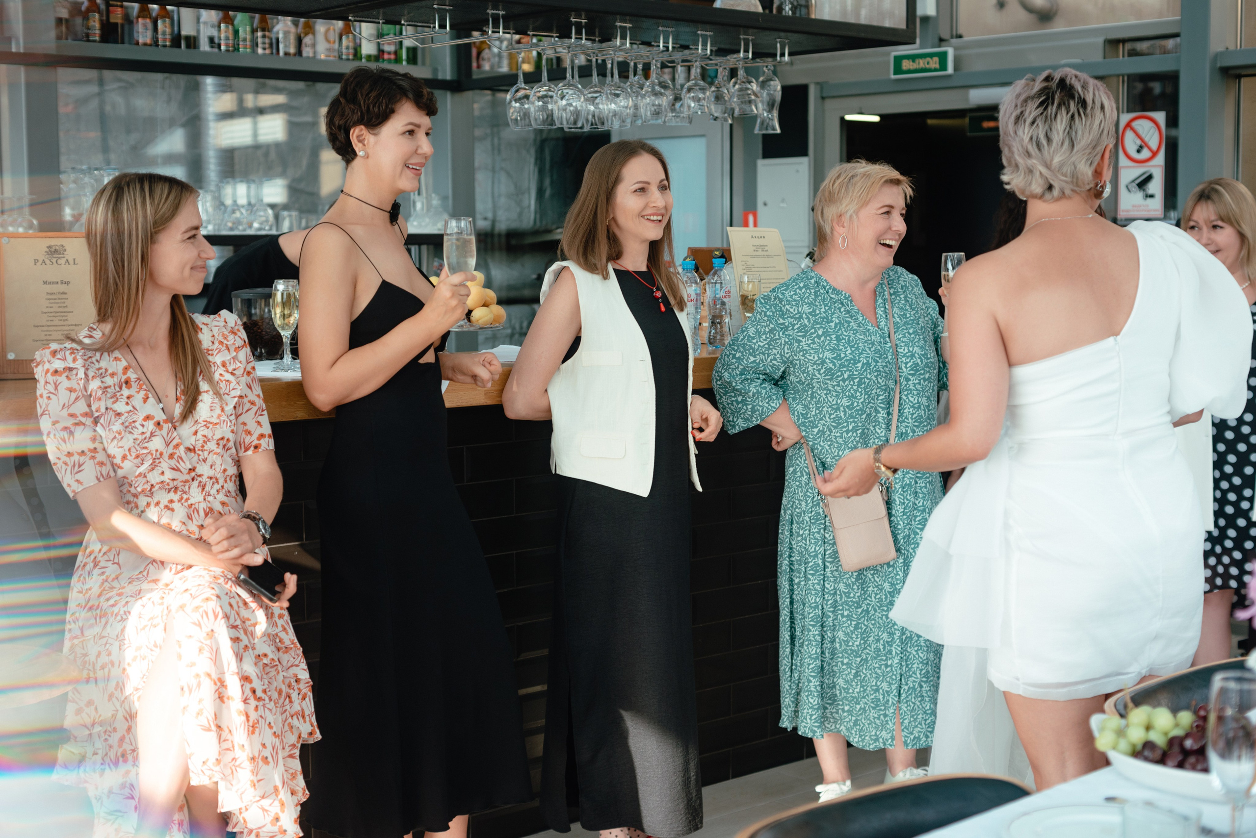 День рождения // Девичник • Панорамный Лофт. Фотограф Элина Брусенцева